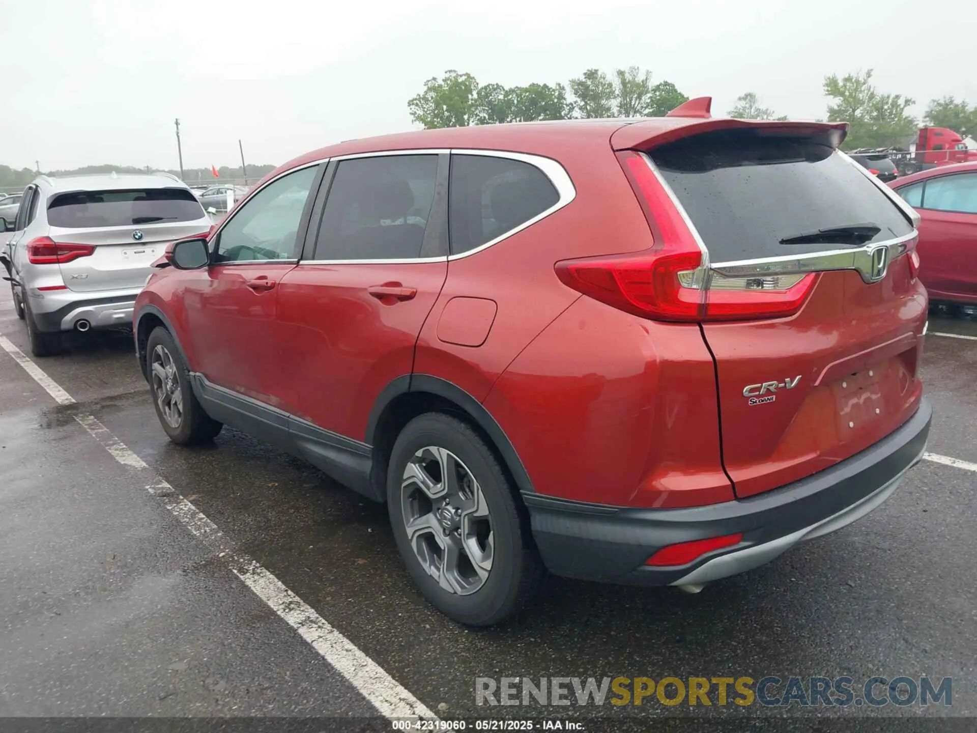 3 fotografías del automóvil dañado 2HKRW2H57KH613336 HONDA CR-V 2019