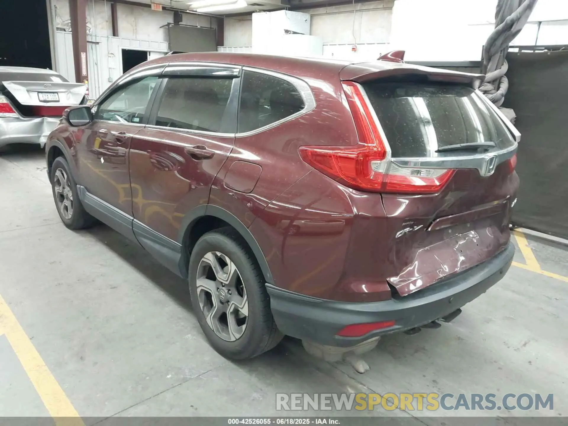 3 fotografías del automóvil dañado 2HKRW2H58KH617959 HONDA CR-V 2019