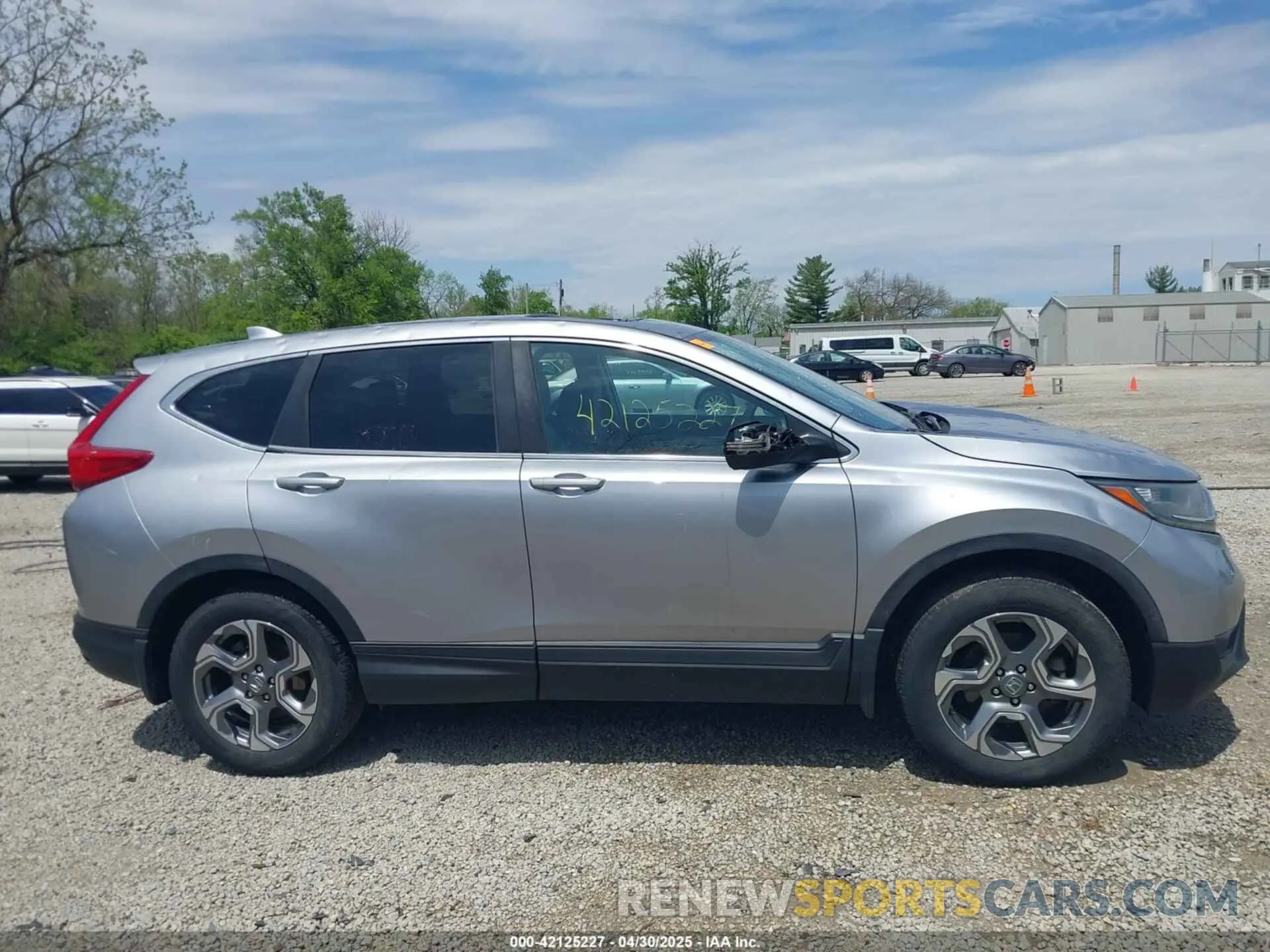 14 fotografías del automóvil dañado 2HKRW2H59KH665390 HONDA CR-V 2019