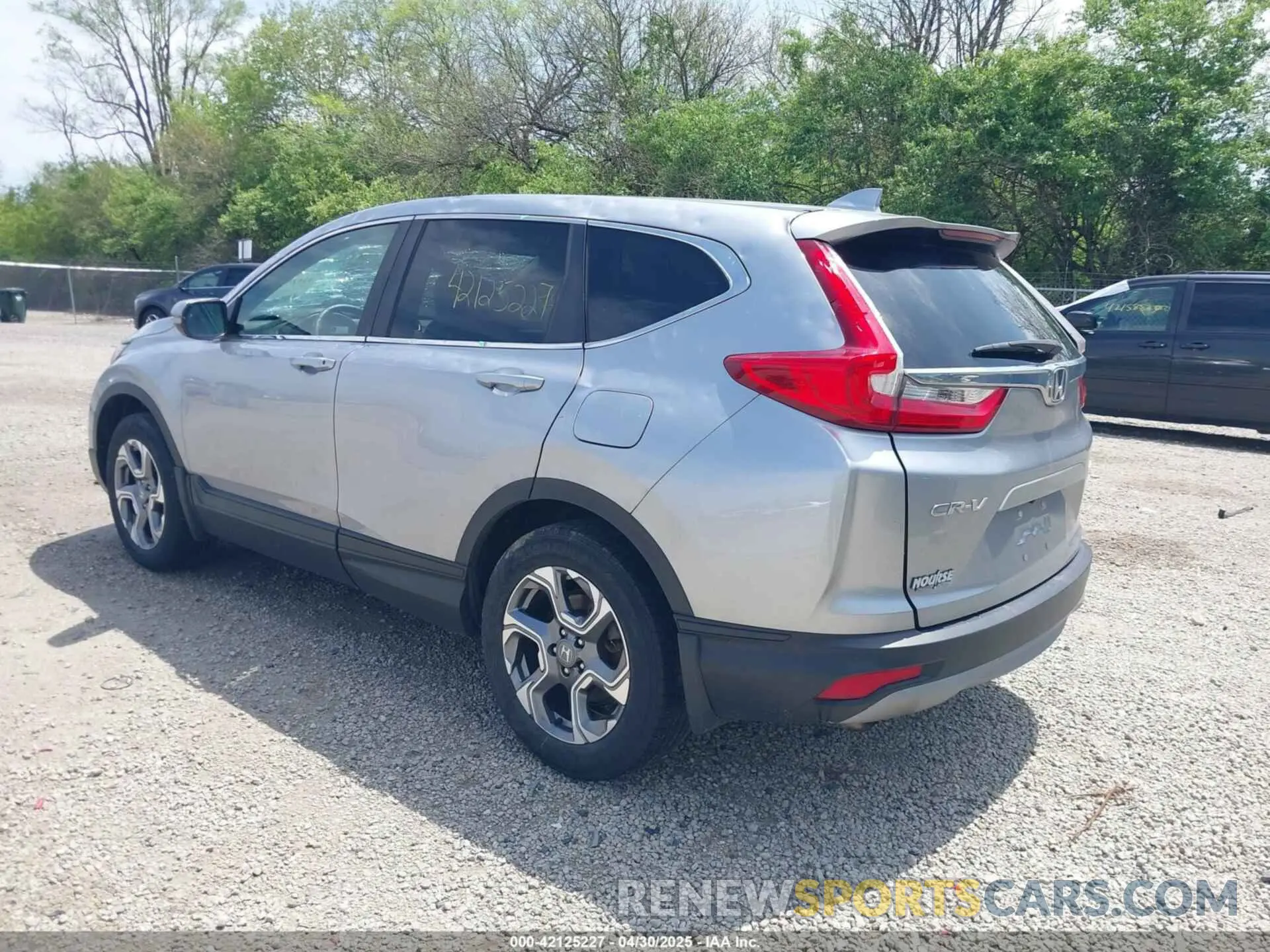 3 fotografías del automóvil dañado 2HKRW2H59KH665390 HONDA CR-V 2019