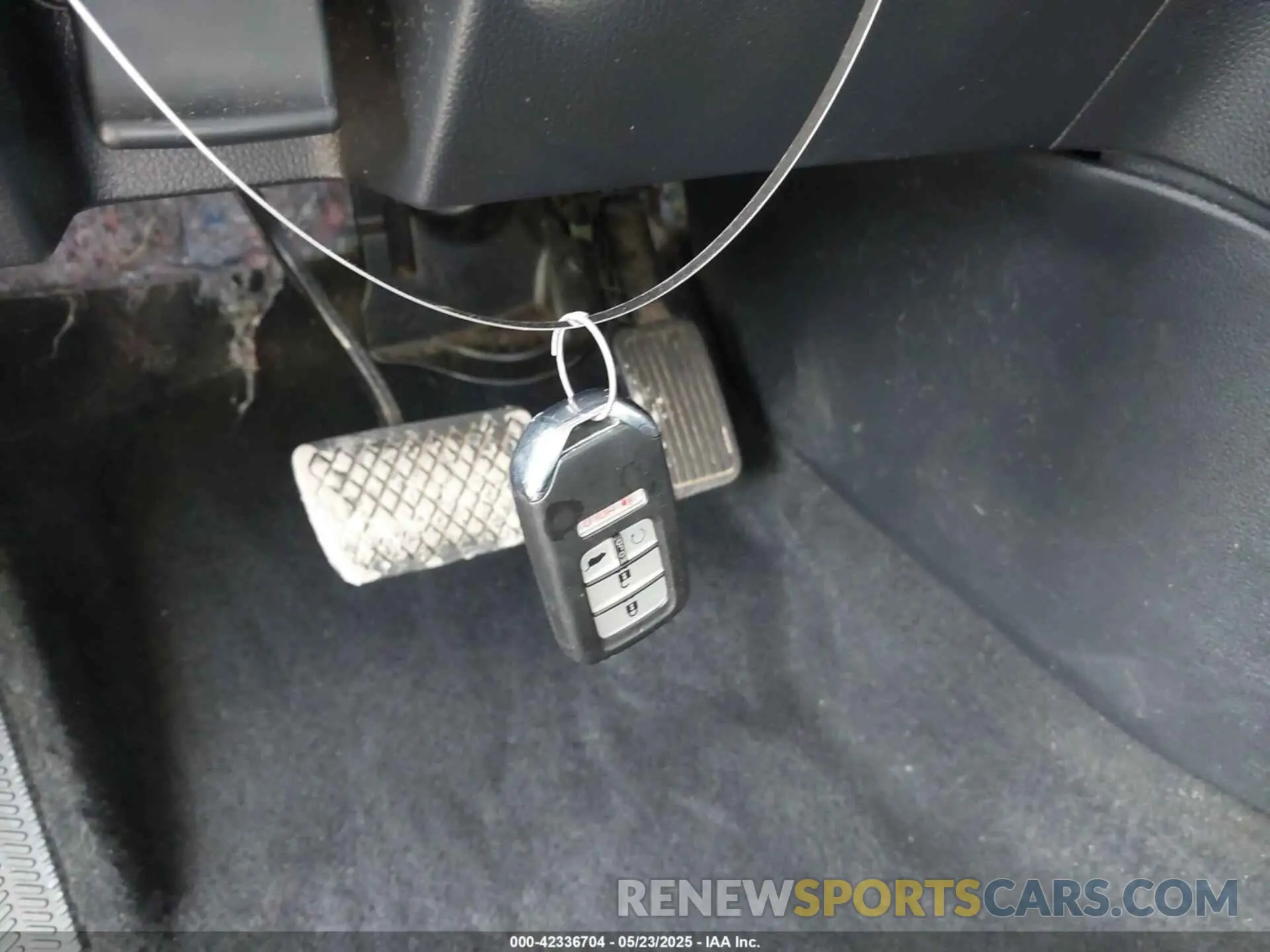 11 fotografías del automóvil dañado 2HKRW2H82KH660560 HONDA CR-V 2019