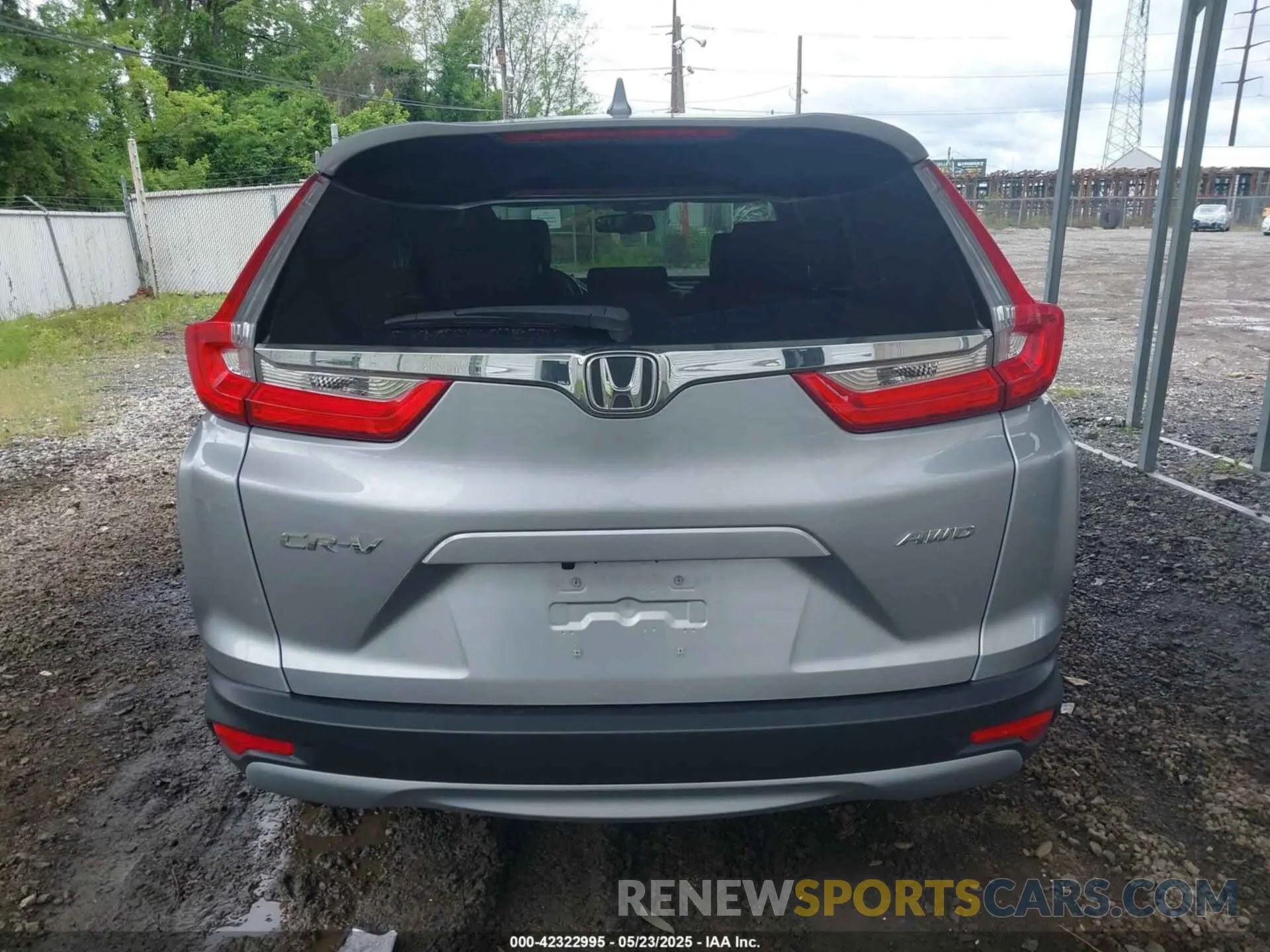 17 fotografías del automóvil dañado 2HKRW2H83KH614865 HONDA CR-V 2019