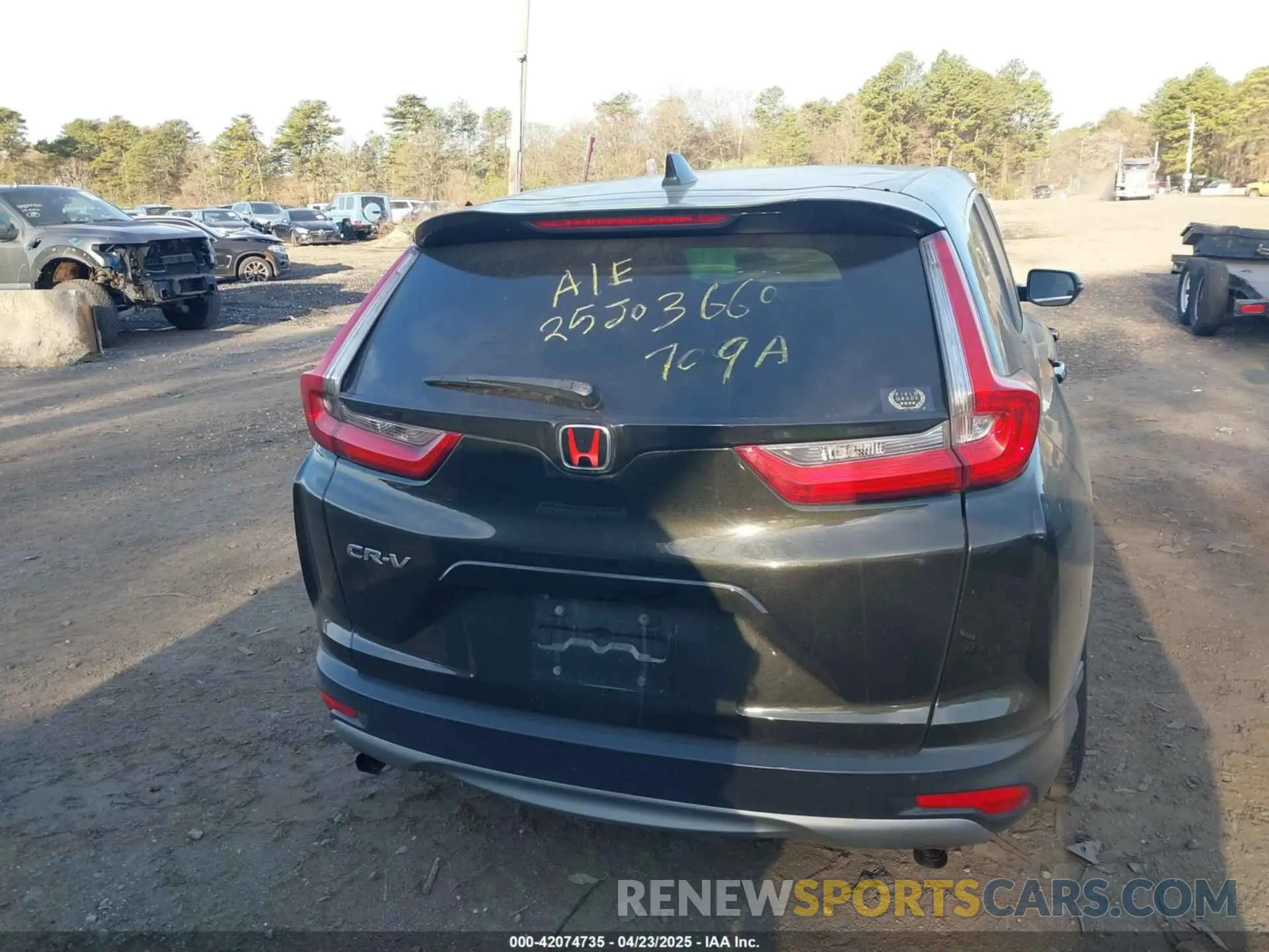16 fotografías del automóvil dañado 2HKRW2H83KH639877 HONDA CR-V 2019