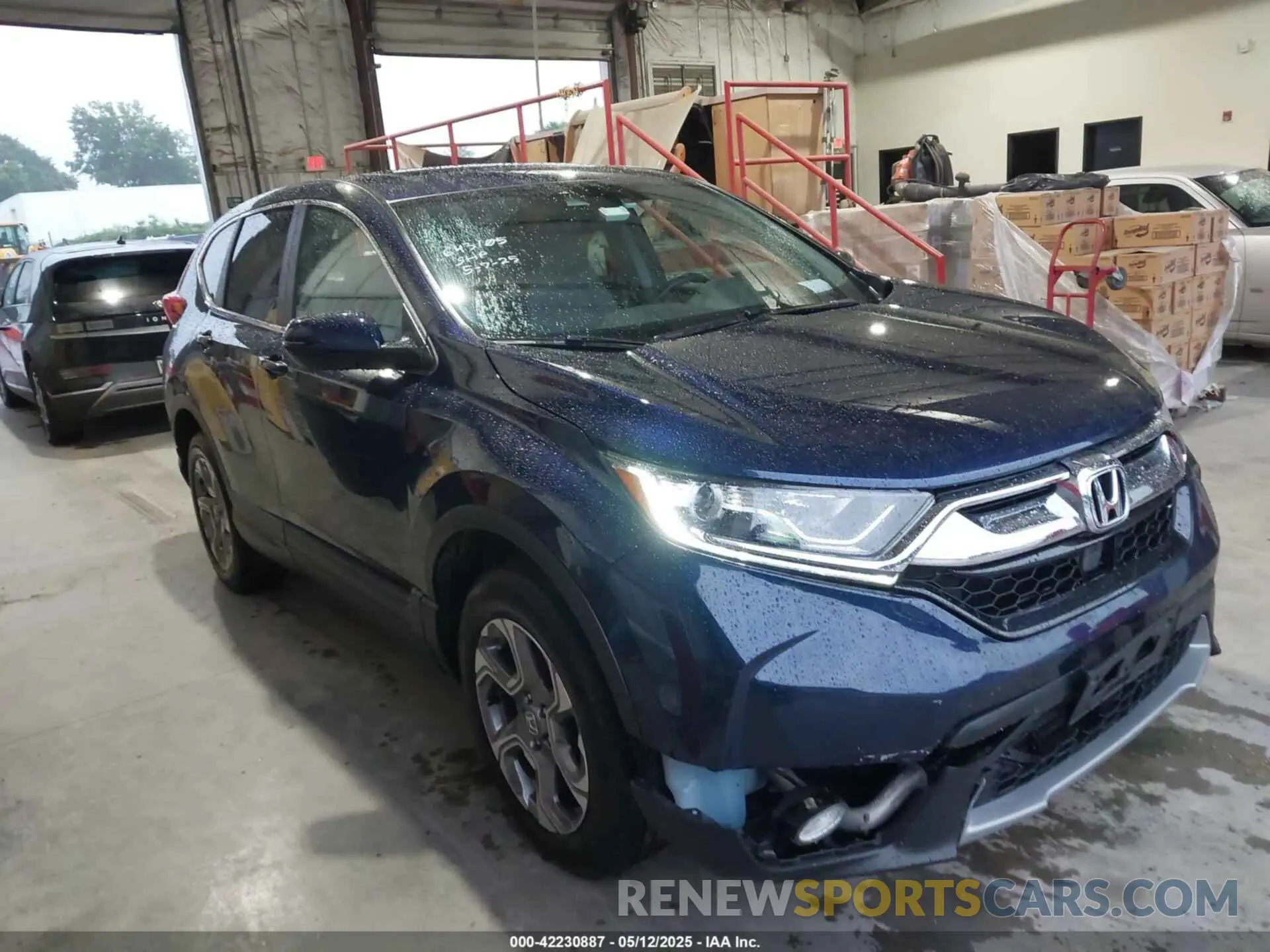13 fotografías del automóvil dañado 2HKRW2H83KH643105 HONDA CR-V 2019