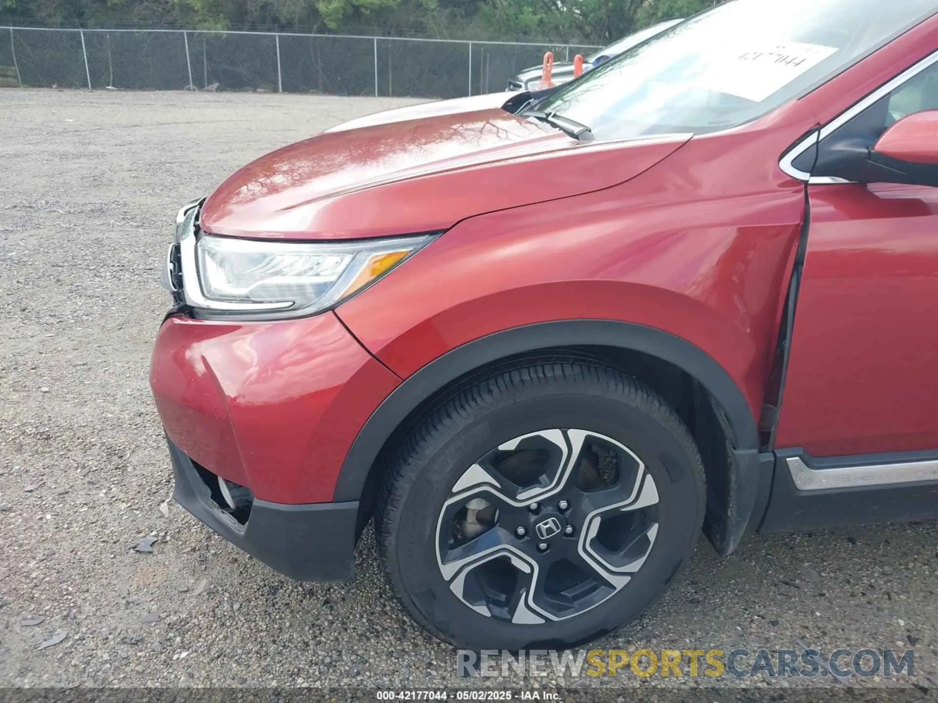 18 fotografías del automóvil dañado 2HKRW2H92KH626997 HONDA CR-V 2019