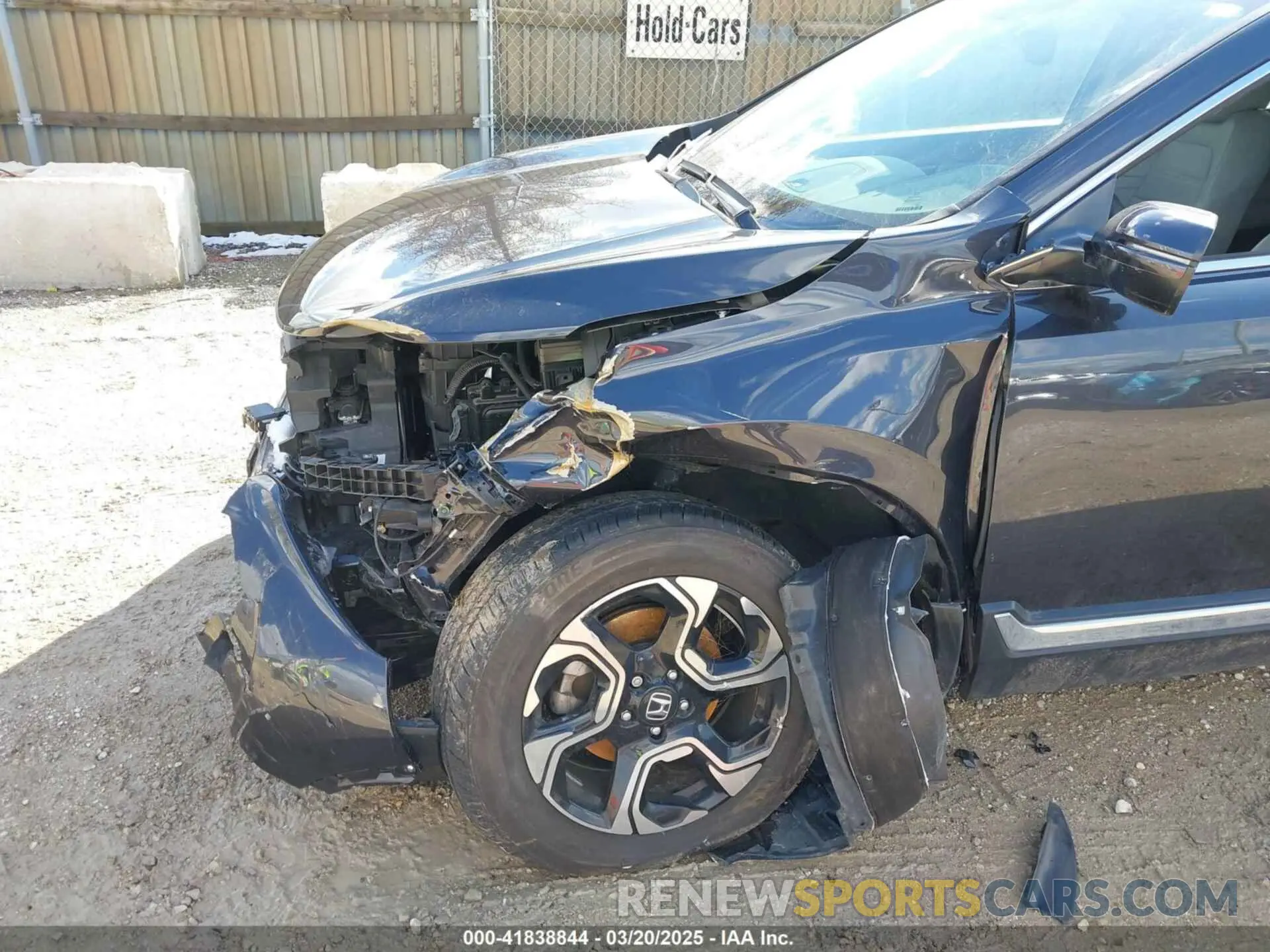 17 fotografías del automóvil dañado 2HKRW2H94KH636320 HONDA CR-V 2019