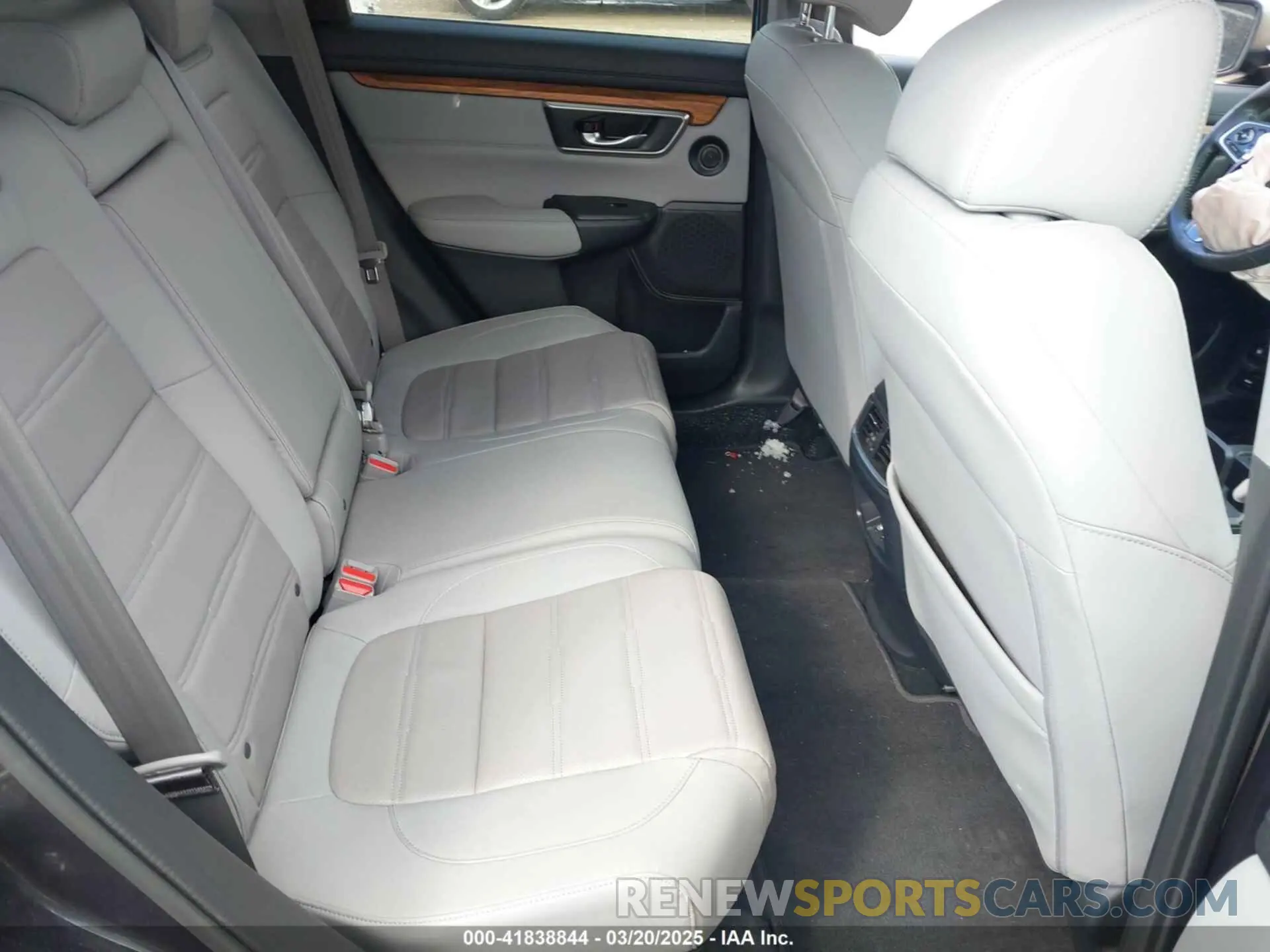 8 fotografías del automóvil dañado 2HKRW2H94KH636320 HONDA CR-V 2019