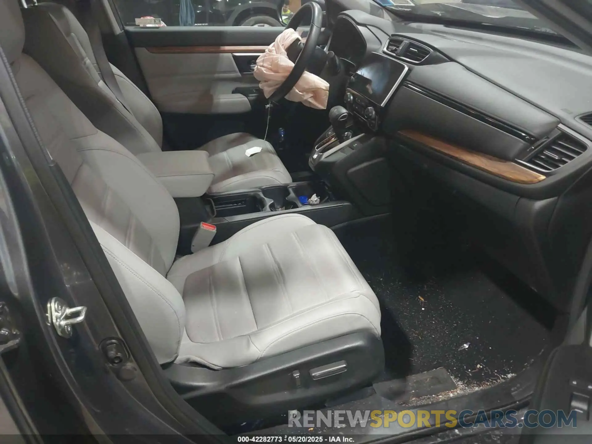 5 fotografías del automóvil dañado 2HKRW2H9XKH630540 HONDA CR-V 2019