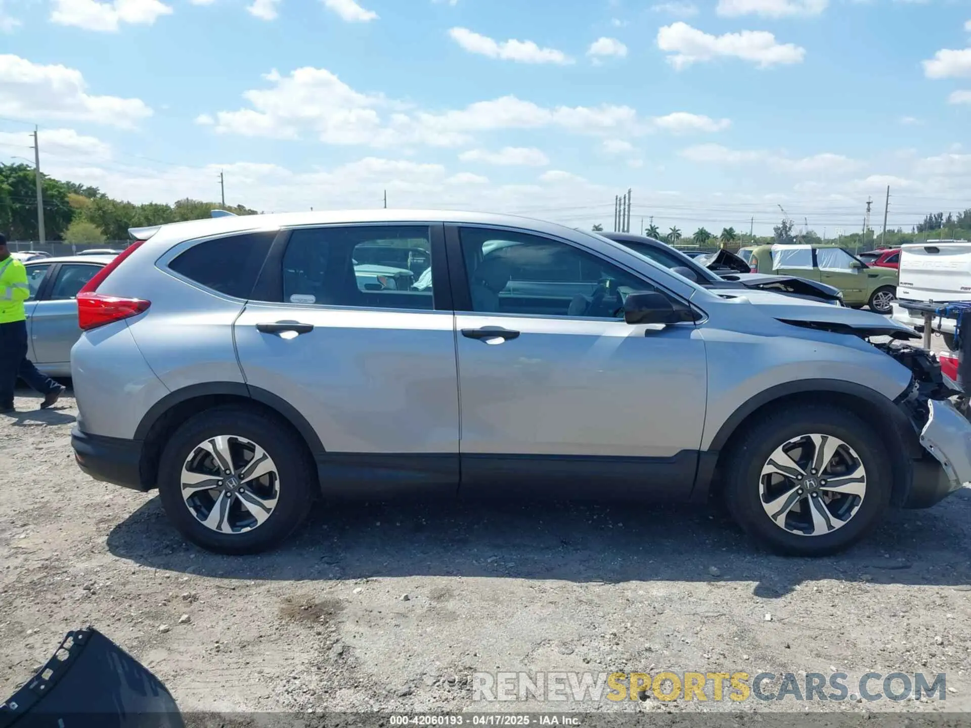 13 fotografías del automóvil dañado 2HKRW5H31KH411771 HONDA CR-V 2019