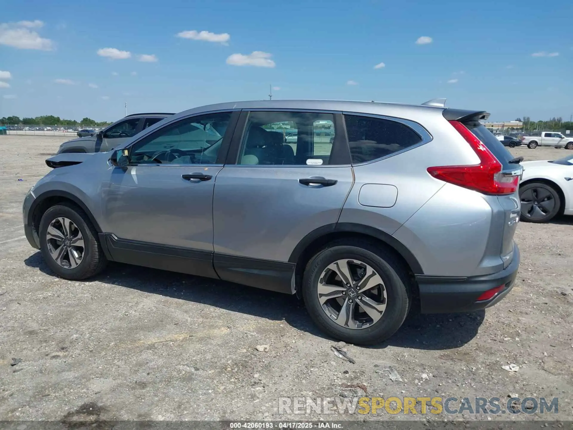14 fotografías del automóvil dañado 2HKRW5H31KH411771 HONDA CR-V 2019