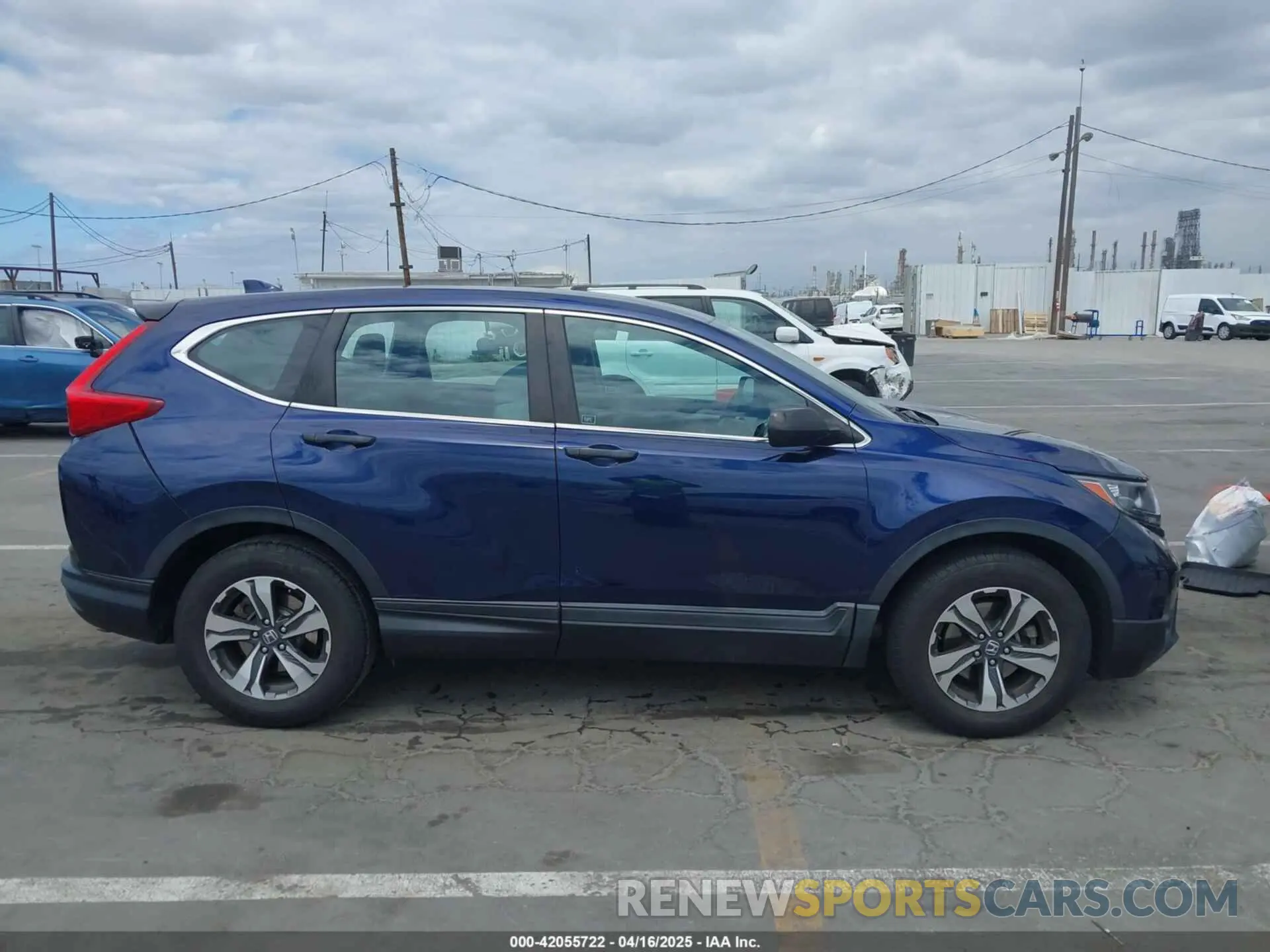 13 fotografías del automóvil dañado 2HKRW5H32KH415330 HONDA CR-V 2019
