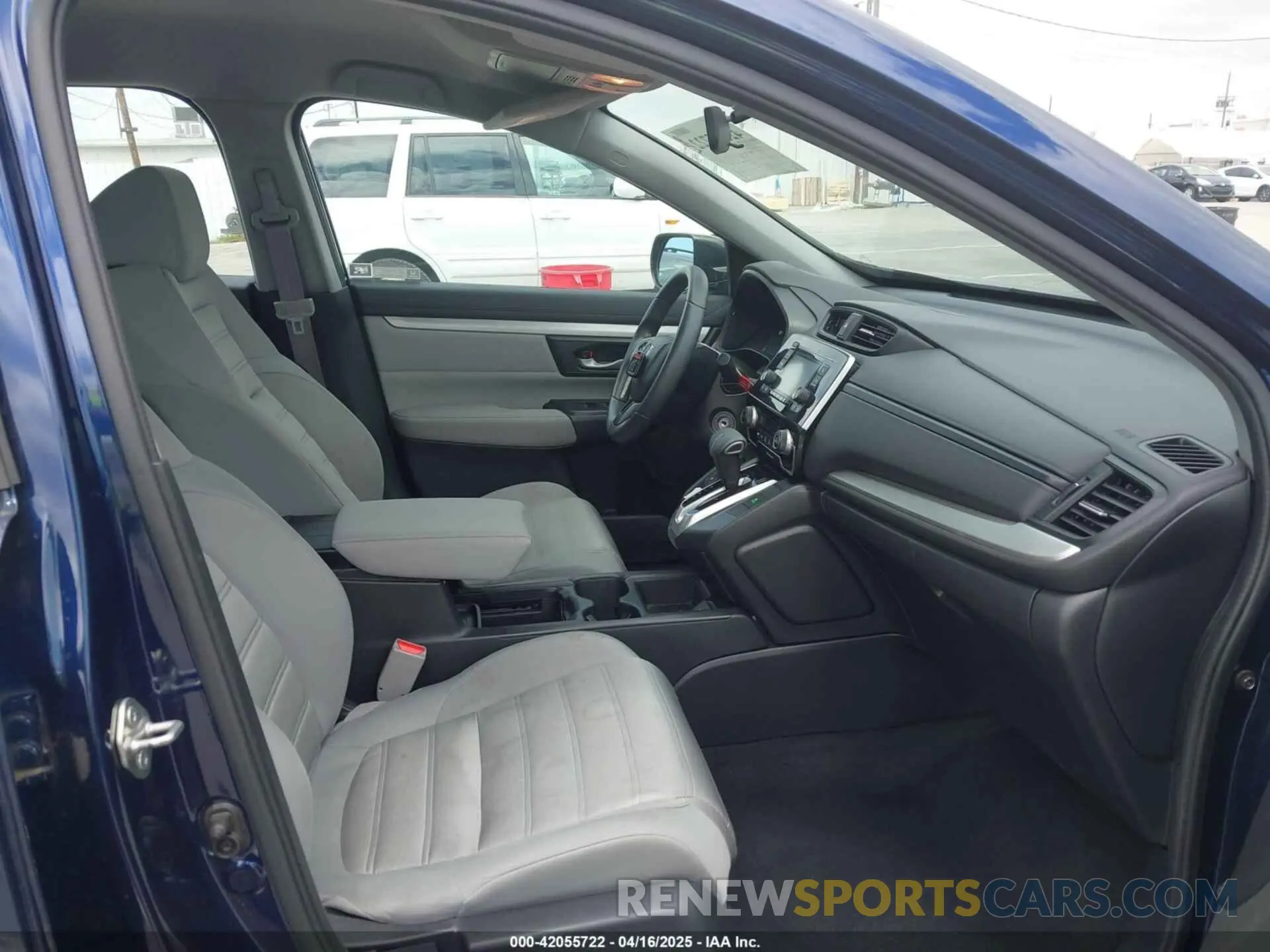 5 fotografías del automóvil dañado 2HKRW5H32KH415330 HONDA CR-V 2019