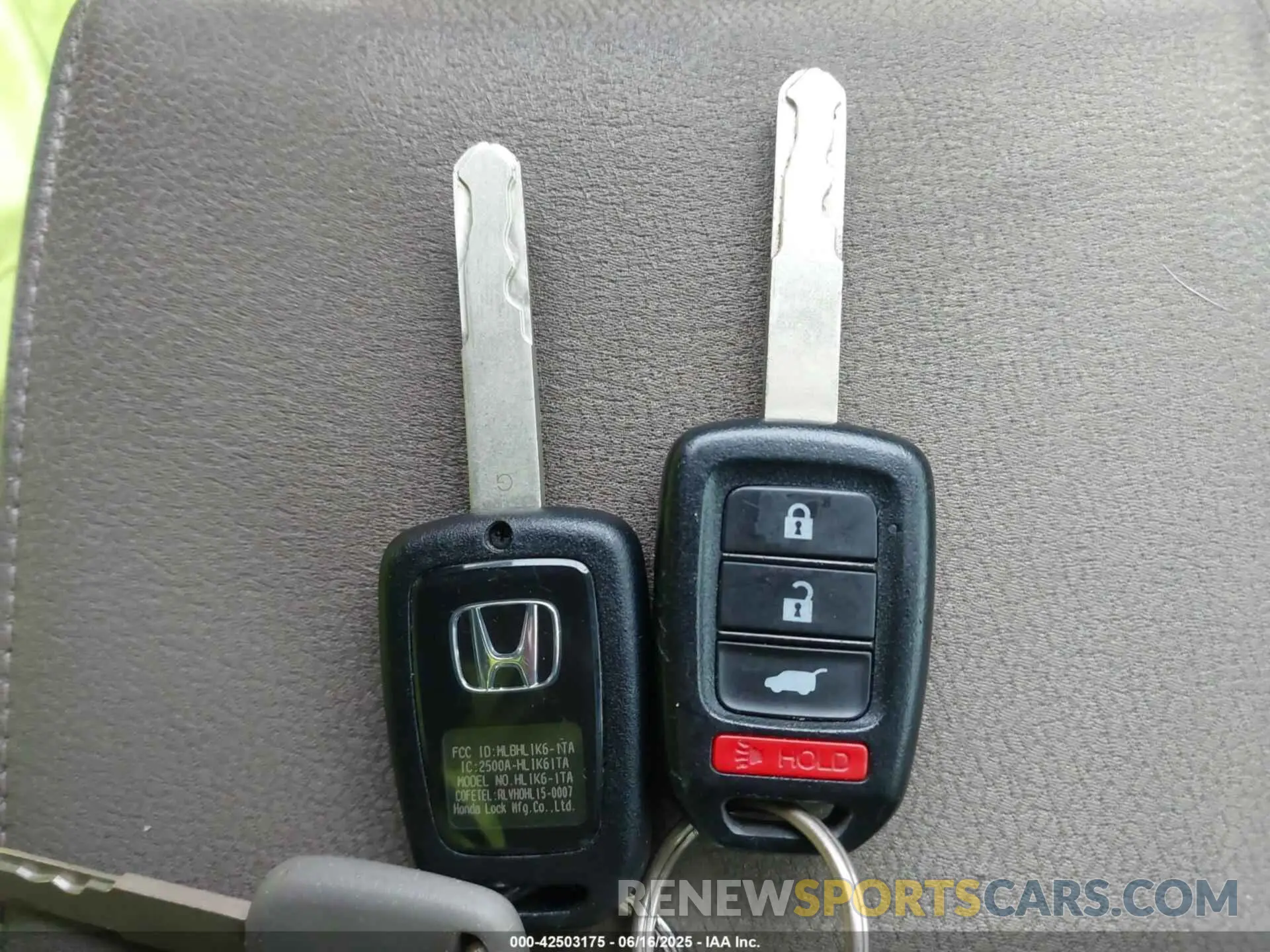 11 fotografías del automóvil dañado 2HKRW5H32KH419829 HONDA CR-V 2019