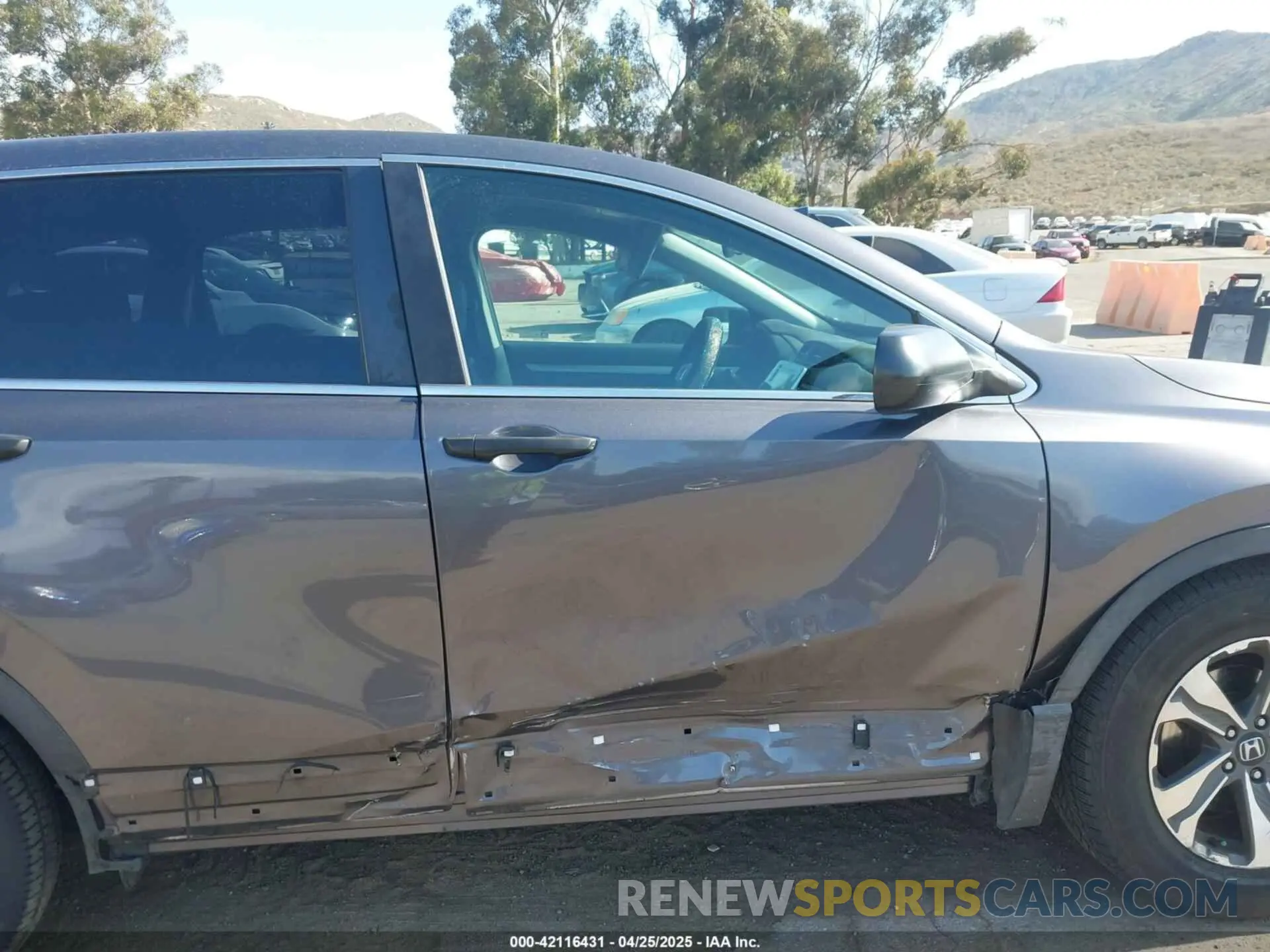 12 fotografías del automóvil dañado 2HKRW5H33KH401422 HONDA CR-V 2019