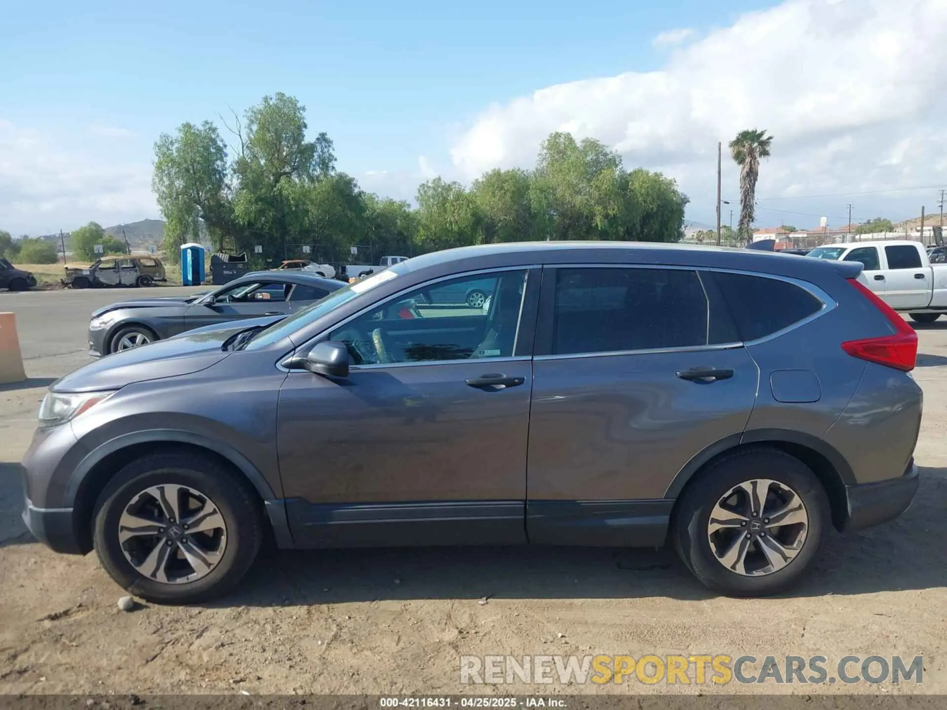 15 fotografías del automóvil dañado 2HKRW5H33KH401422 HONDA CR-V 2019