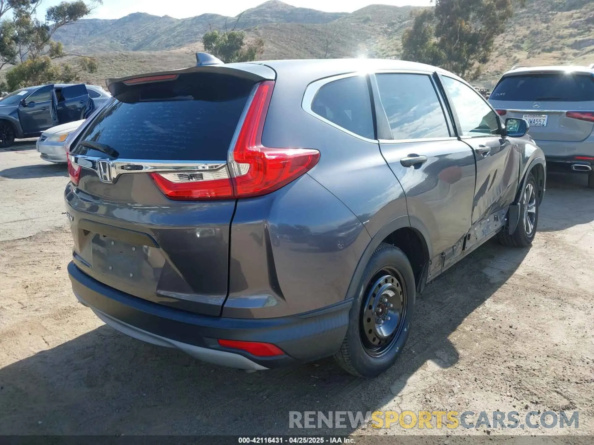 4 fotografías del automóvil dañado 2HKRW5H33KH401422 HONDA CR-V 2019