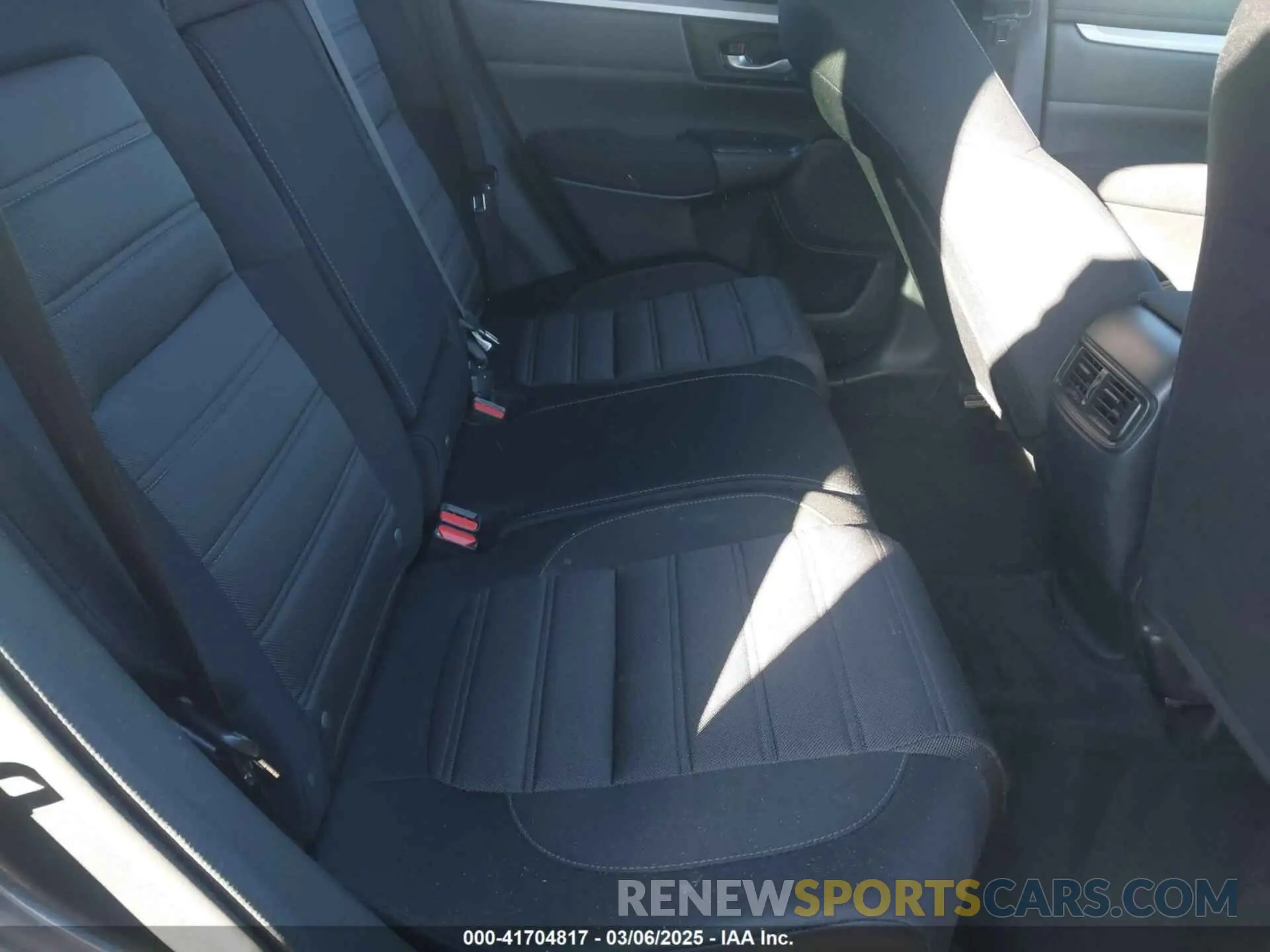 8 fotografías del automóvil dañado 2HKRW5H33KH417619 HONDA CR-V 2019