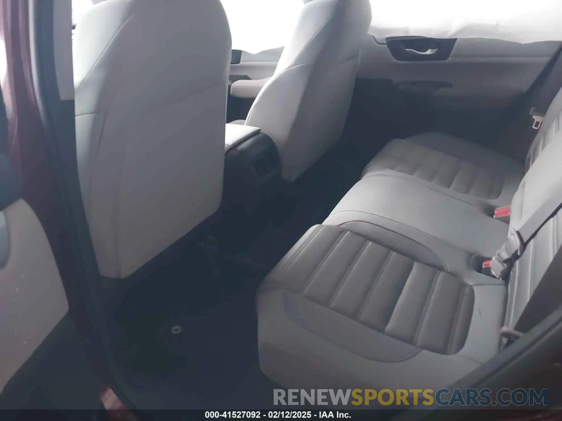 8 fotografías del automóvil dañado 2HKRW5H34KH422294 HONDA CR-V 2019