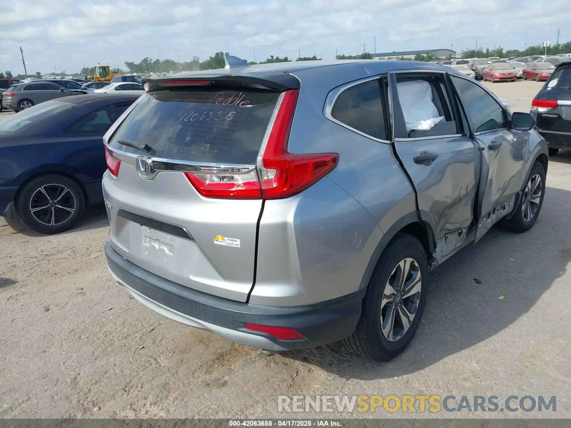 4 fotografías del automóvil dañado 2HKRW5H35KH403561 HONDA CR-V 2019