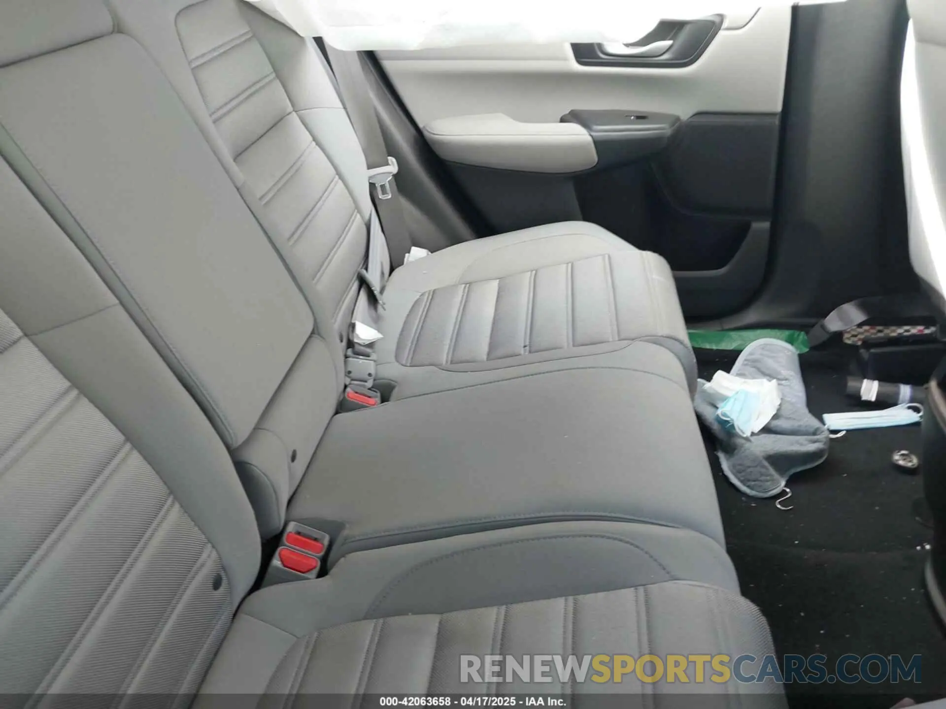 8 fotografías del automóvil dañado 2HKRW5H35KH403561 HONDA CR-V 2019