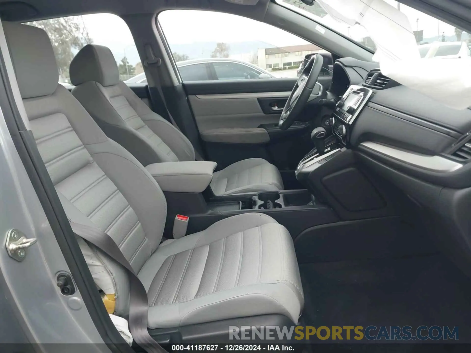 5 fotografías del automóvil dañado 2HKRW5H37KH412570 HONDA CR-V 2019