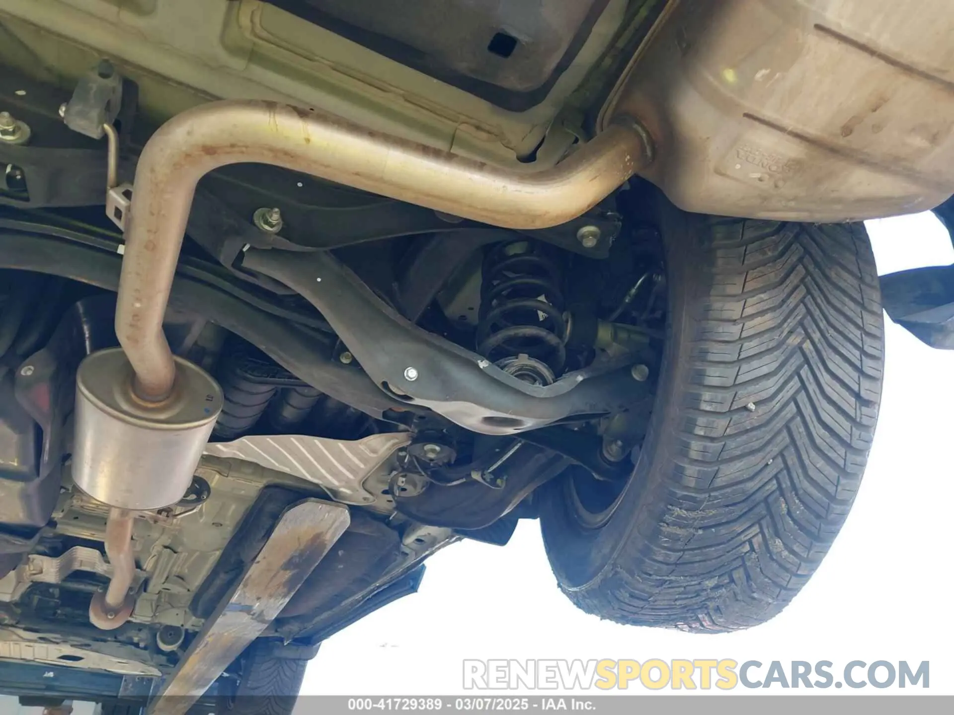 17 fotografías del automóvil dañado 2HKRW5H39KH410755 HONDA CR-V 2019