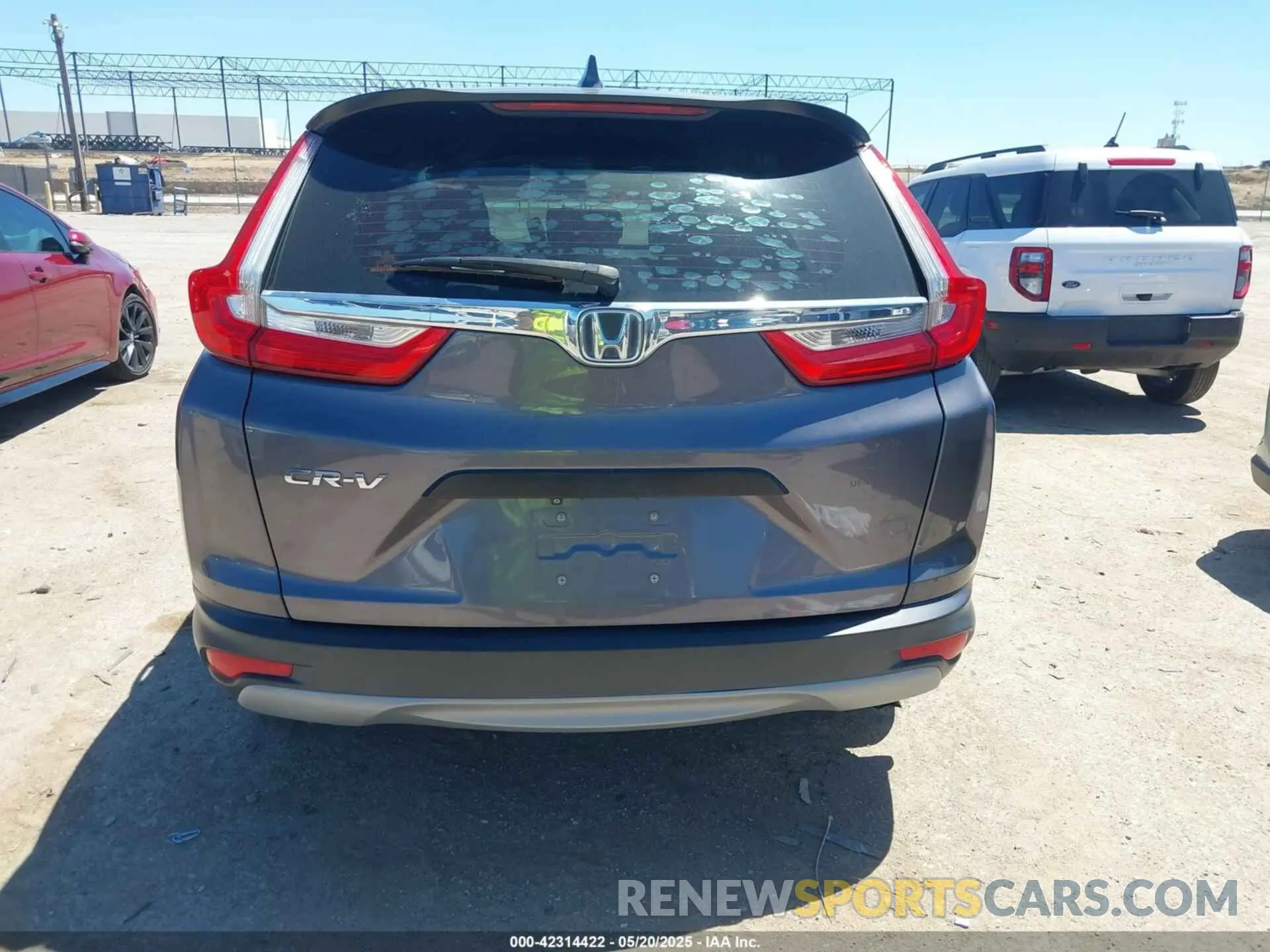 16 fotografías del automóvil dañado 2HKRW5H3XKH413731 HONDA CR-V 2019