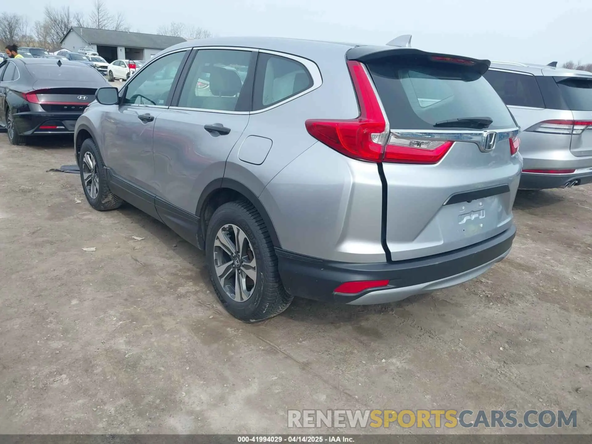 3 fotografías del automóvil dañado 2HKRW6H30KH219554 HONDA CR-V 2019