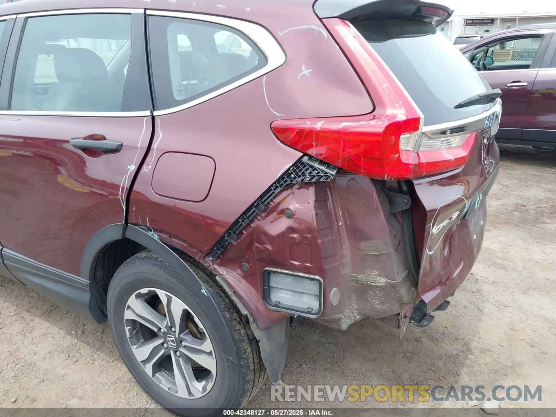 17 fotografías del automóvil dañado 2HKRW6H36KH215928 HONDA CR-V 2019