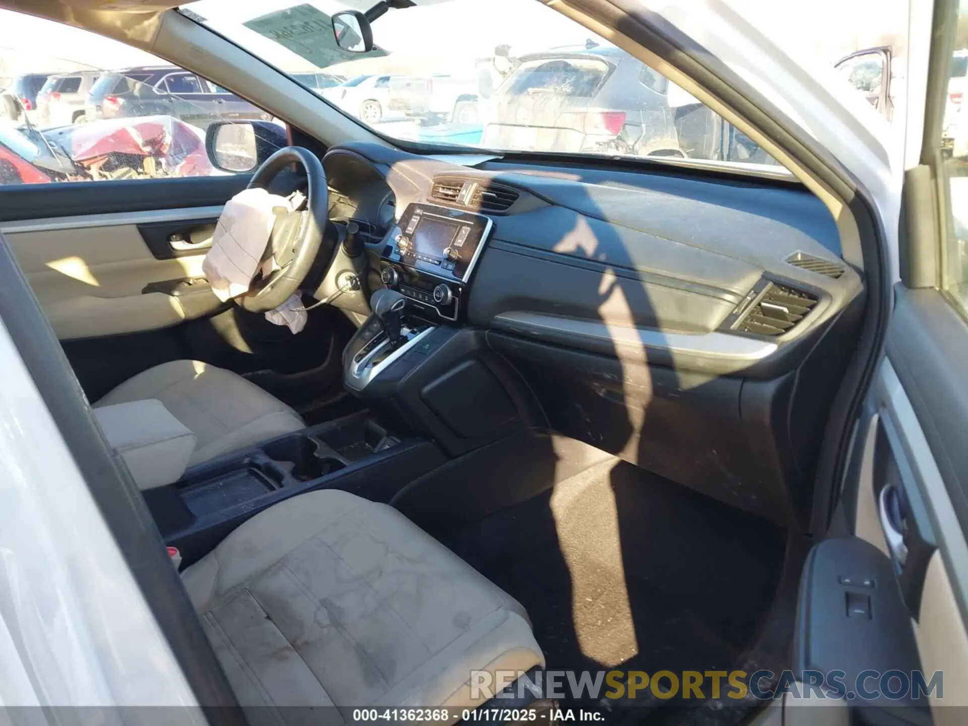 5 fotografías del automóvil dañado 2HKRW6H37KH232205 HONDA CR-V 2019