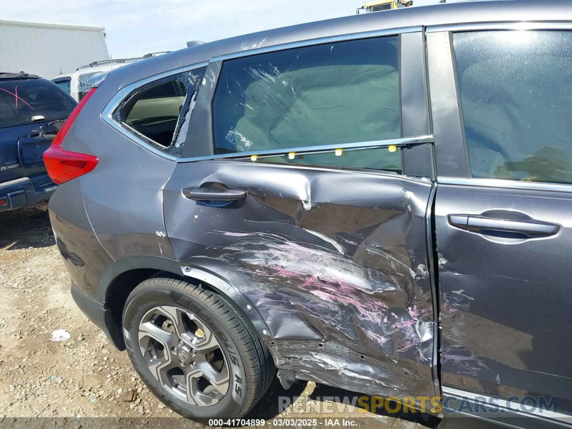 6 fotografías del automóvil dañado 5J6RW1H50KA011180 HONDA CR-V 2019