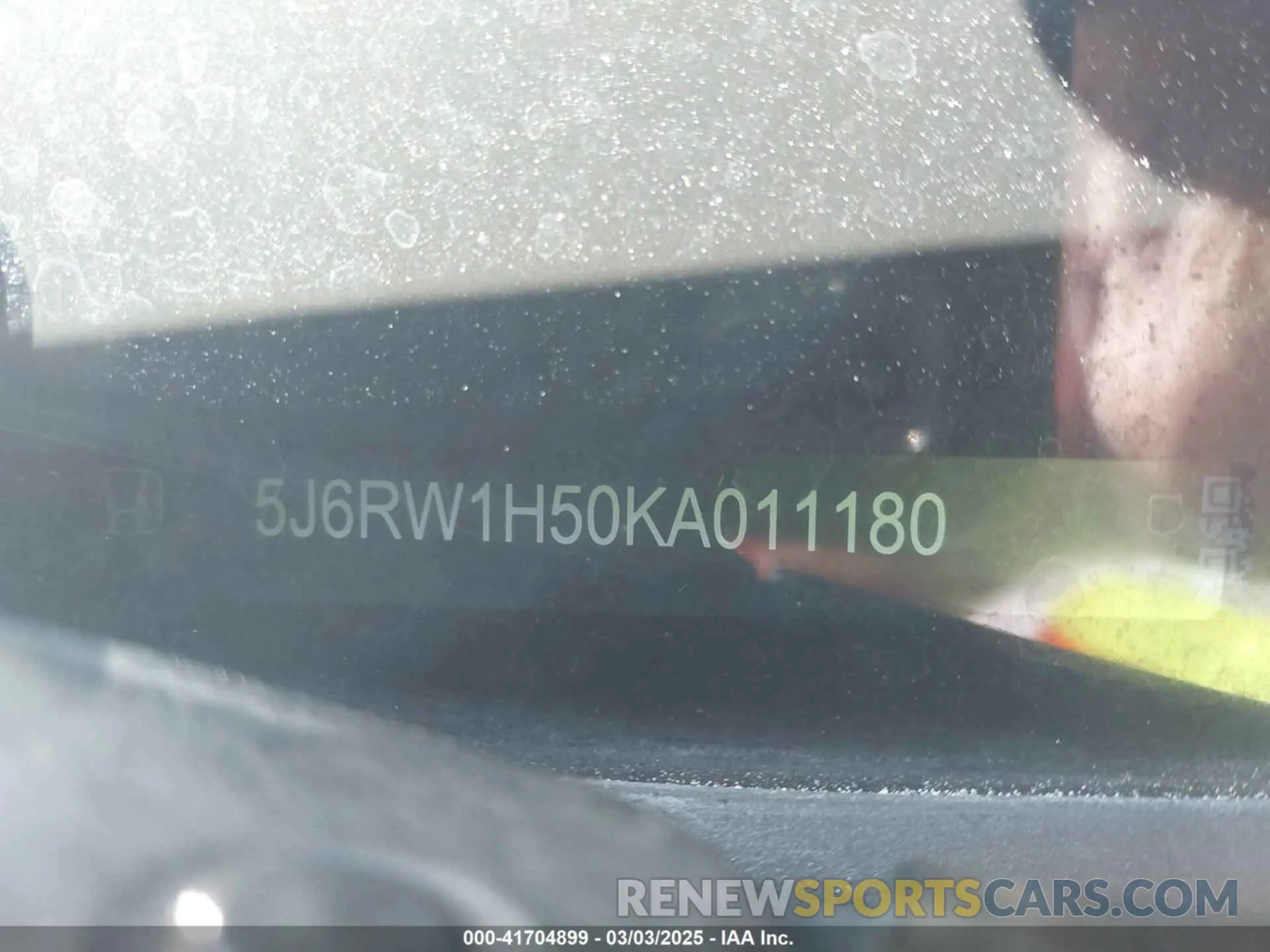 9 fotografías del automóvil dañado 5J6RW1H50KA011180 HONDA CR-V 2019