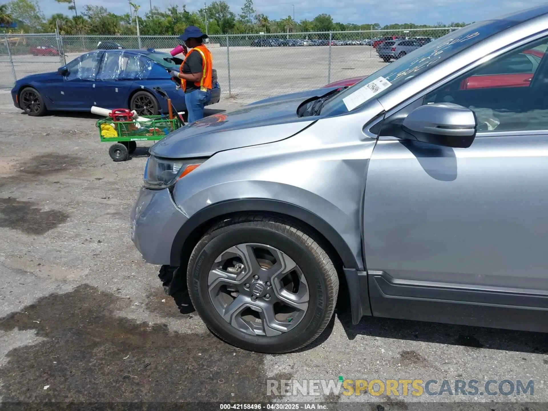 6 fotografías del automóvil dañado 5J6RW1H51KA008613 HONDA CR-V 2019