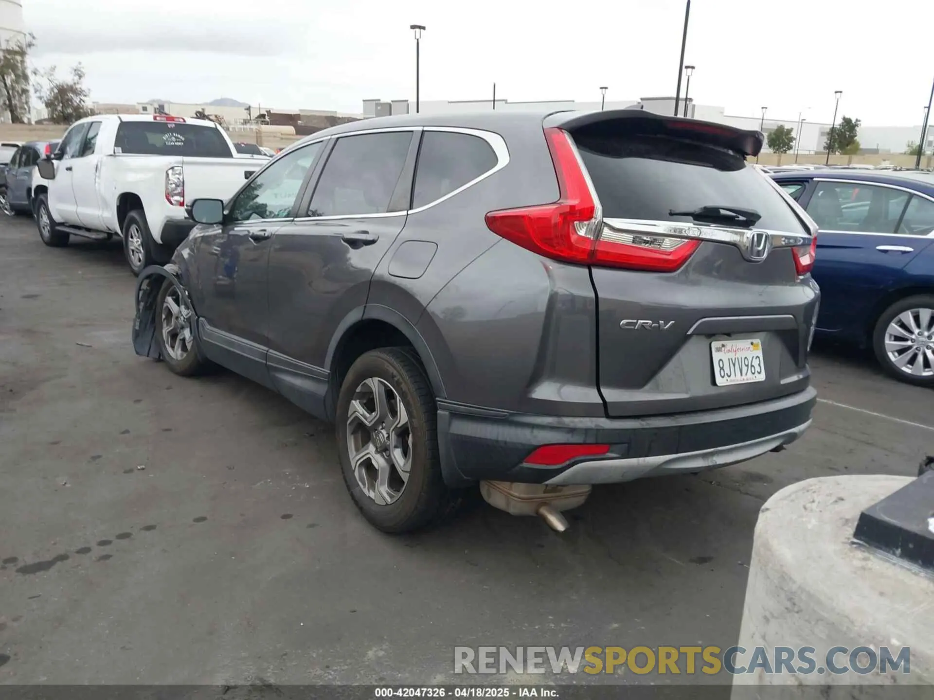 3 fotografías del automóvil dañado 5J6RW1H52KA020706 HONDA CR-V 2019