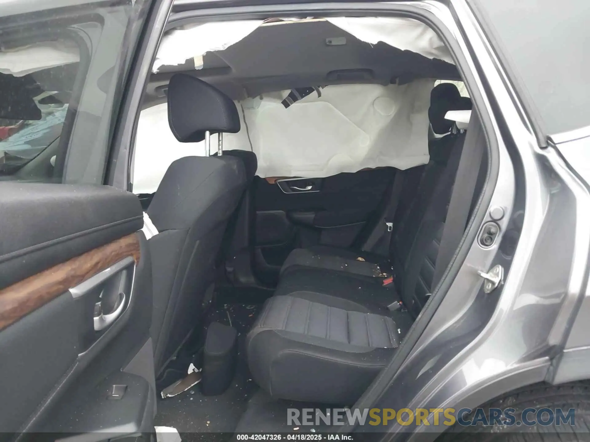 8 fotografías del automóvil dañado 5J6RW1H52KA020706 HONDA CR-V 2019
