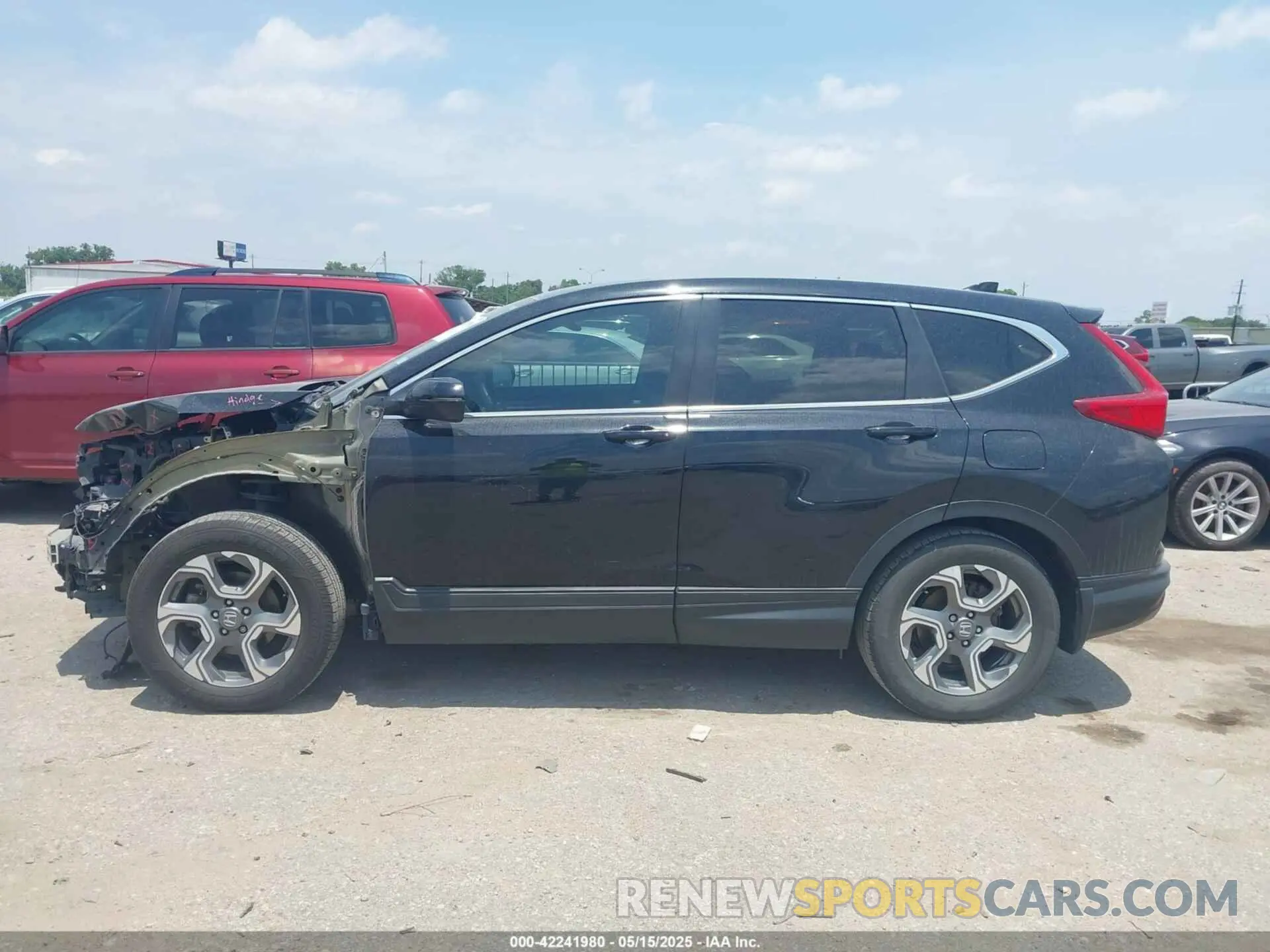 14 fotografías del automóvil dañado 5J6RW1H55KA003835 HONDA CR-V 2019
