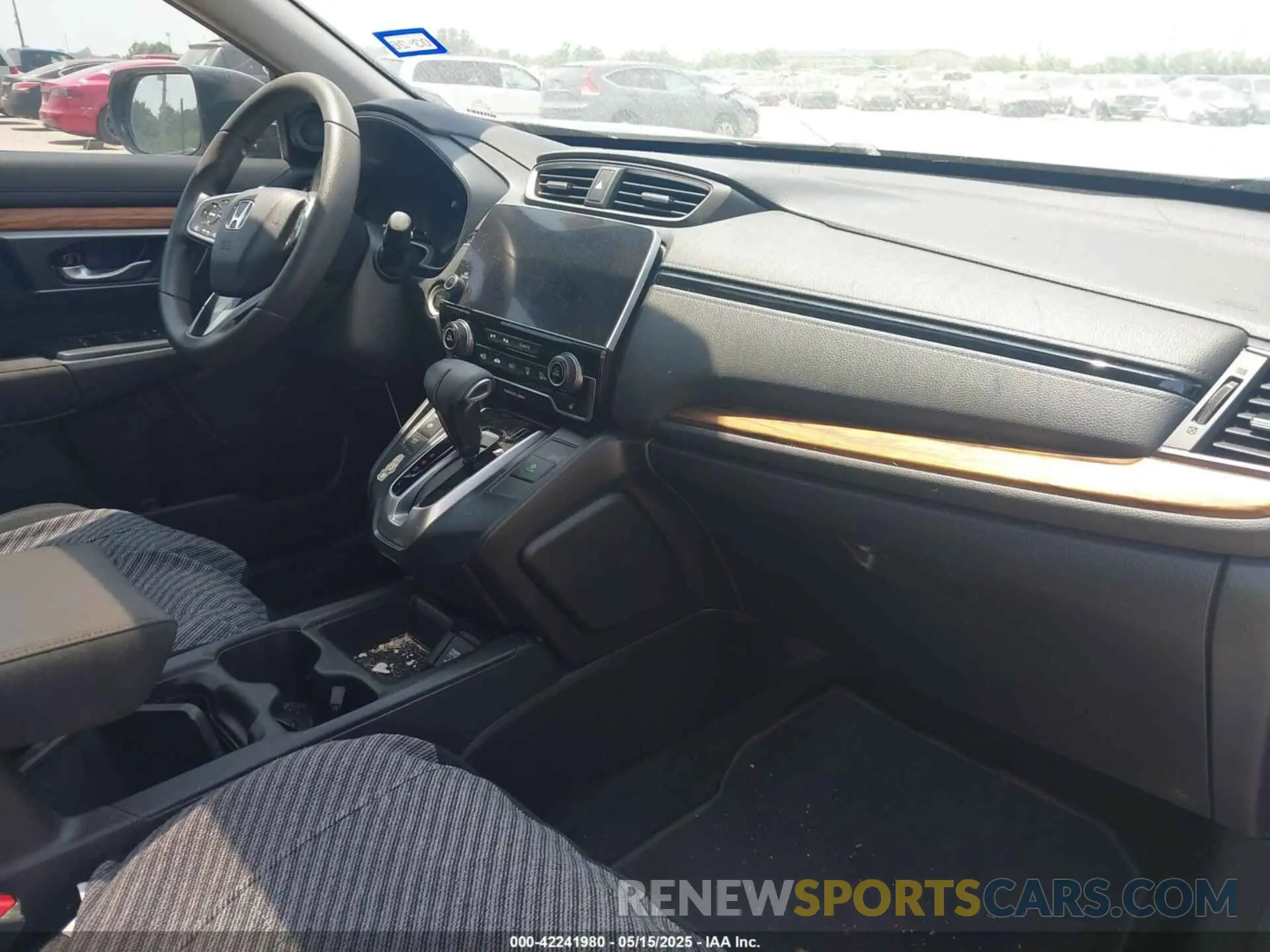 5 fotografías del automóvil dañado 5J6RW1H55KA003835 HONDA CR-V 2019