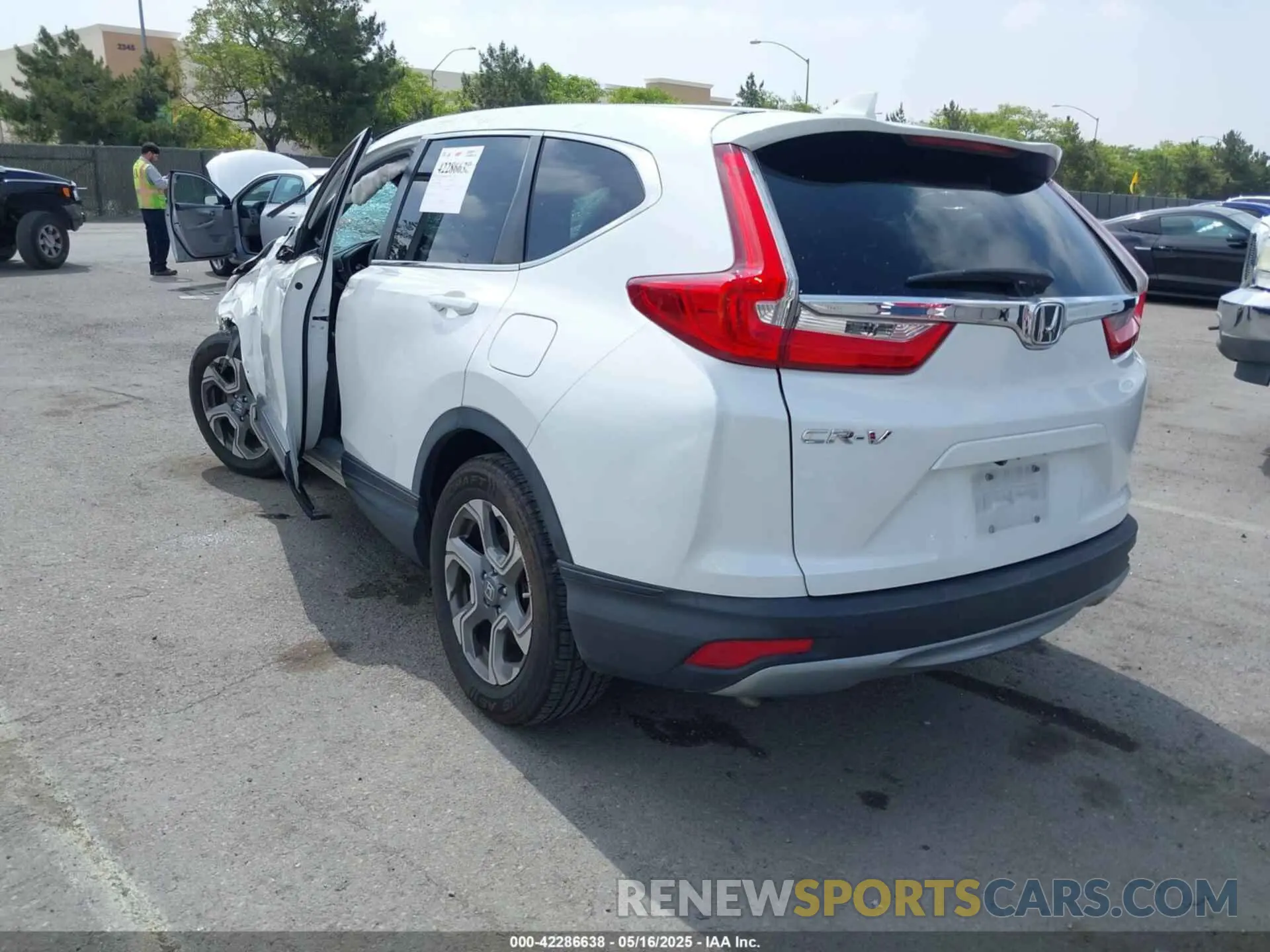 3 fotografías del automóvil dañado 5J6RW1H59KA008908 HONDA CR-V 2019