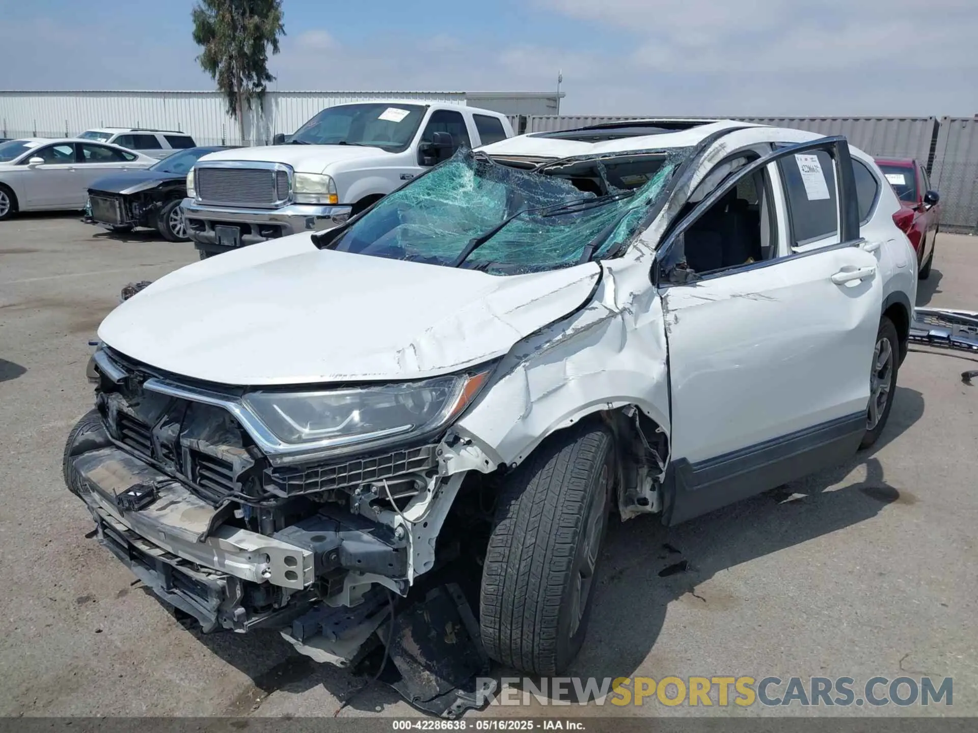 6 fotografías del automóvil dañado 5J6RW1H59KA008908 HONDA CR-V 2019