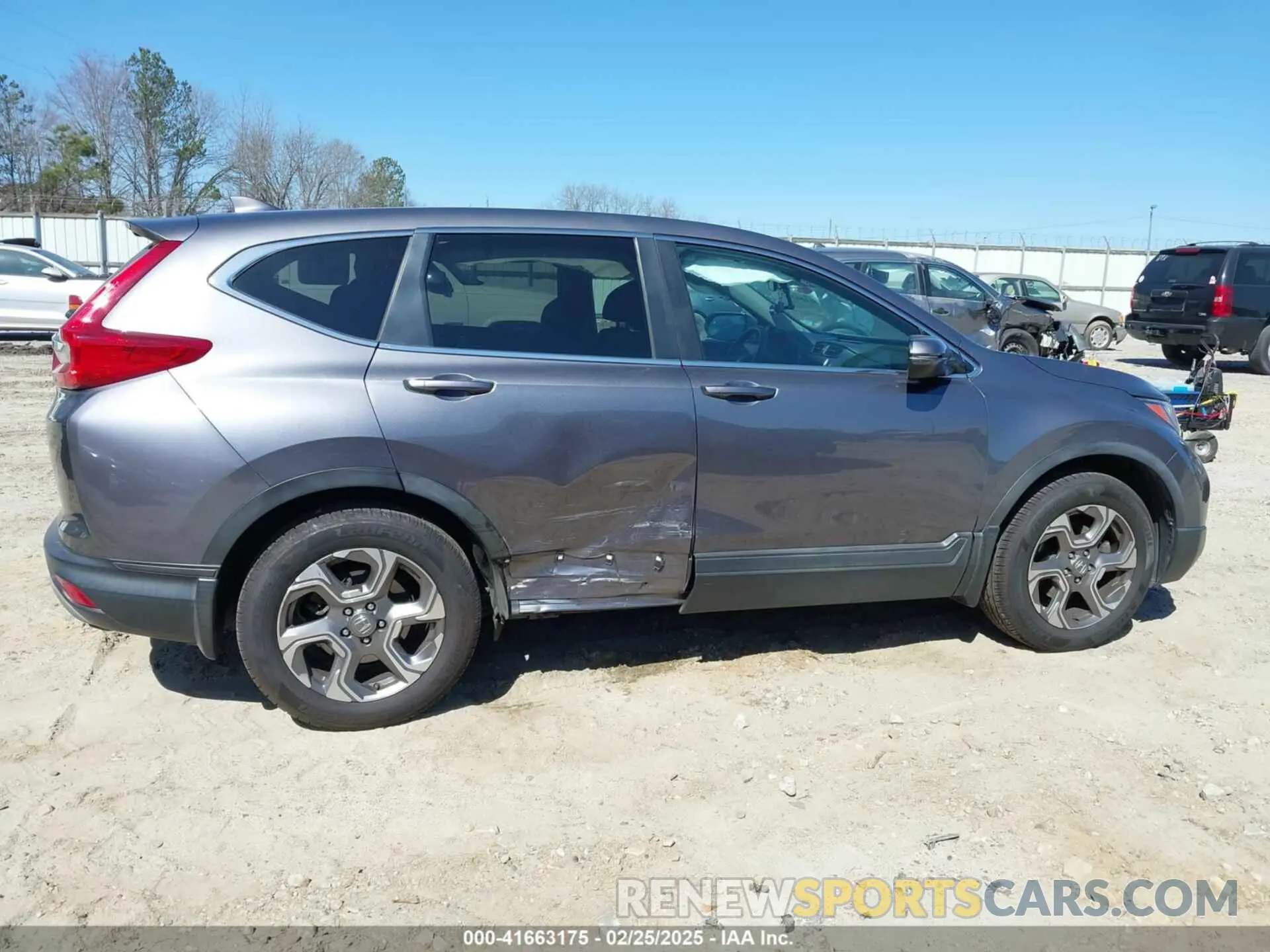 6 fotografías del automóvil dañado 5J6RW1H5XKL005682 HONDA CR-V 2019