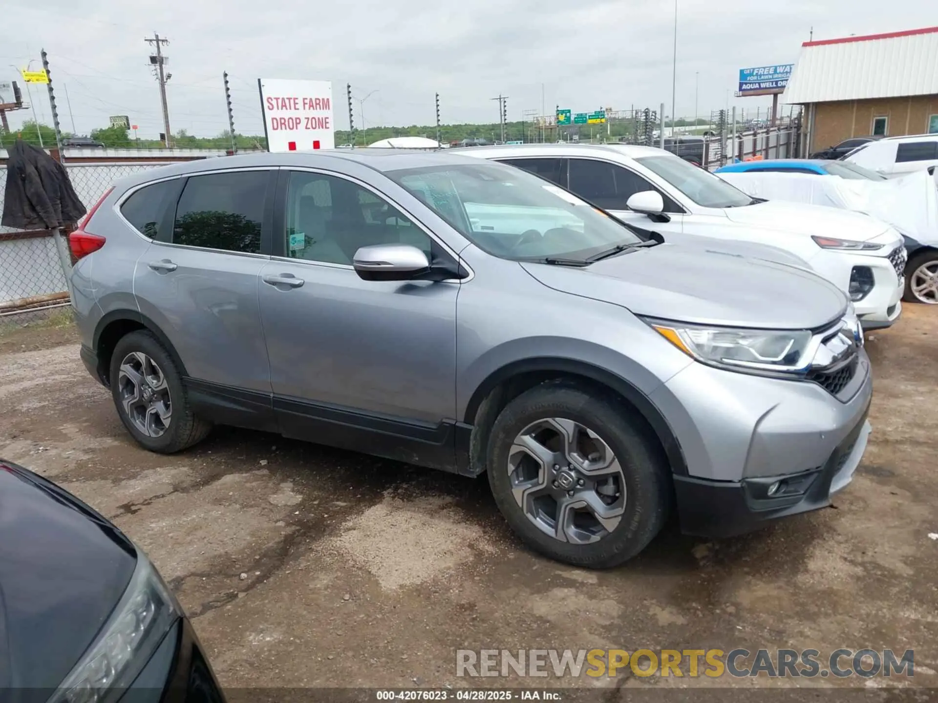 13 fotografías del automóvil dañado 5J6RW1H80KA021010 HONDA CR-V 2019
