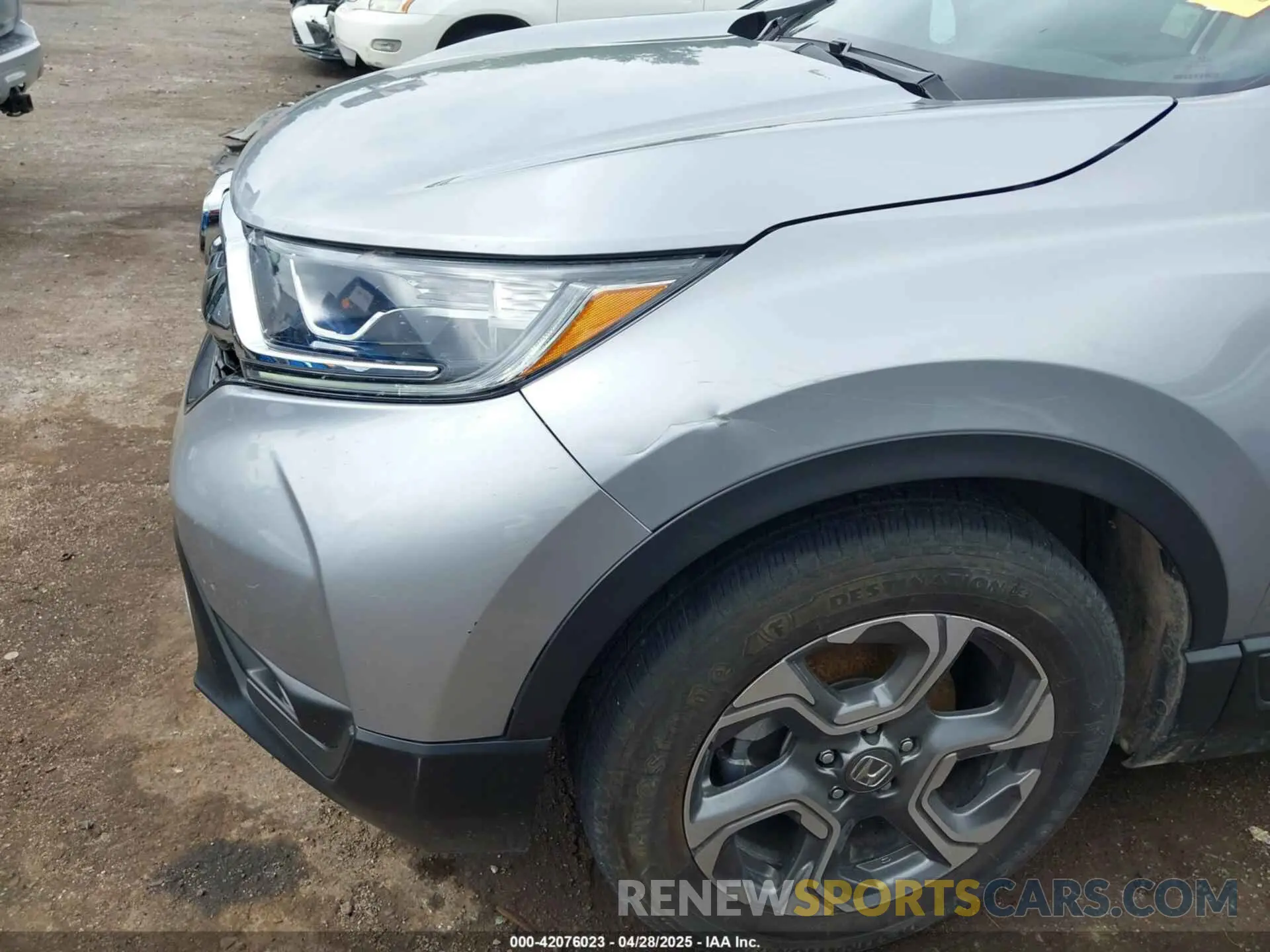 6 fotografías del automóvil dañado 5J6RW1H80KA021010 HONDA CR-V 2019