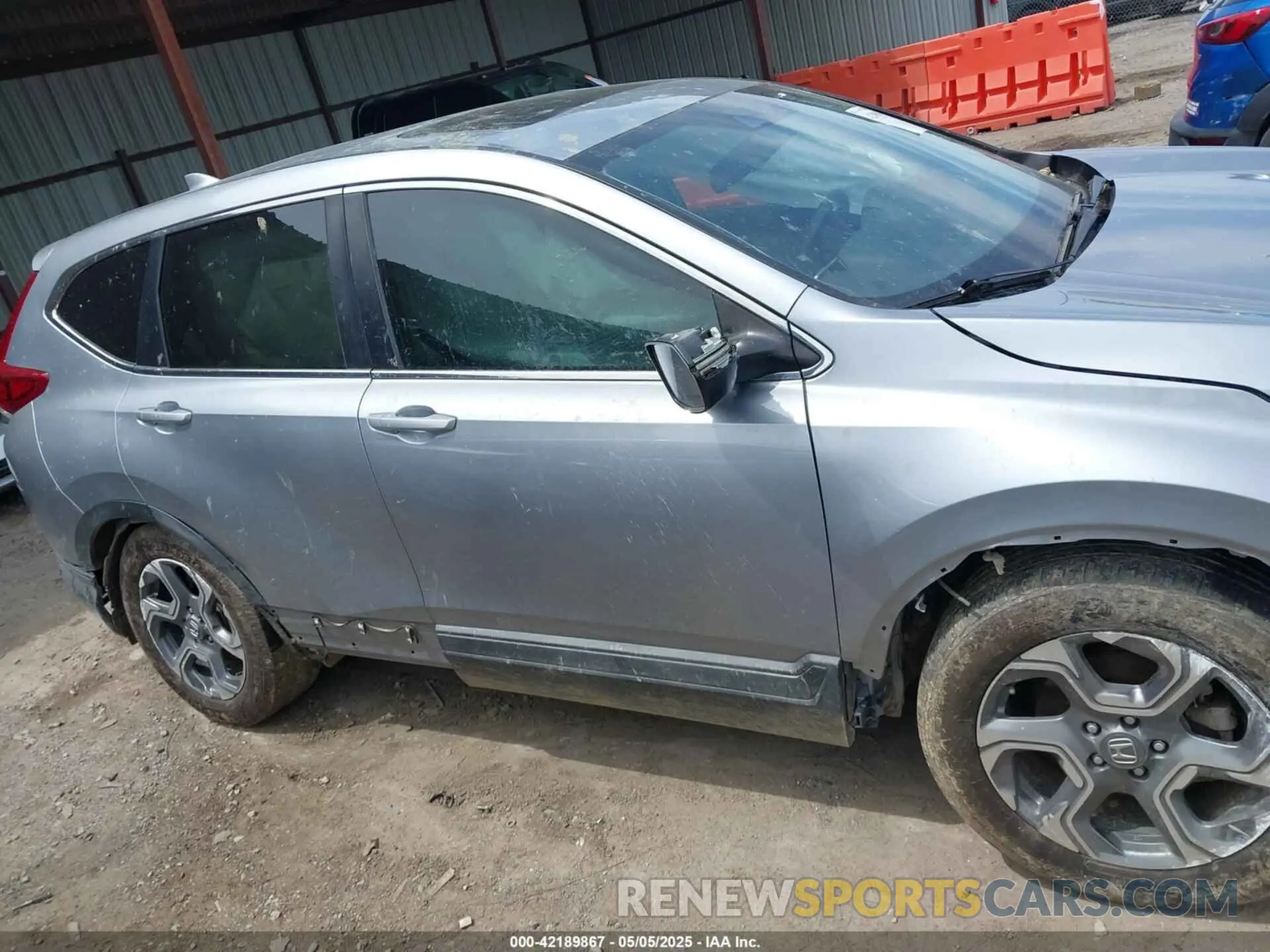 14 fotografías del automóvil dañado 5J6RW1H84KA017039 HONDA CR-V 2019