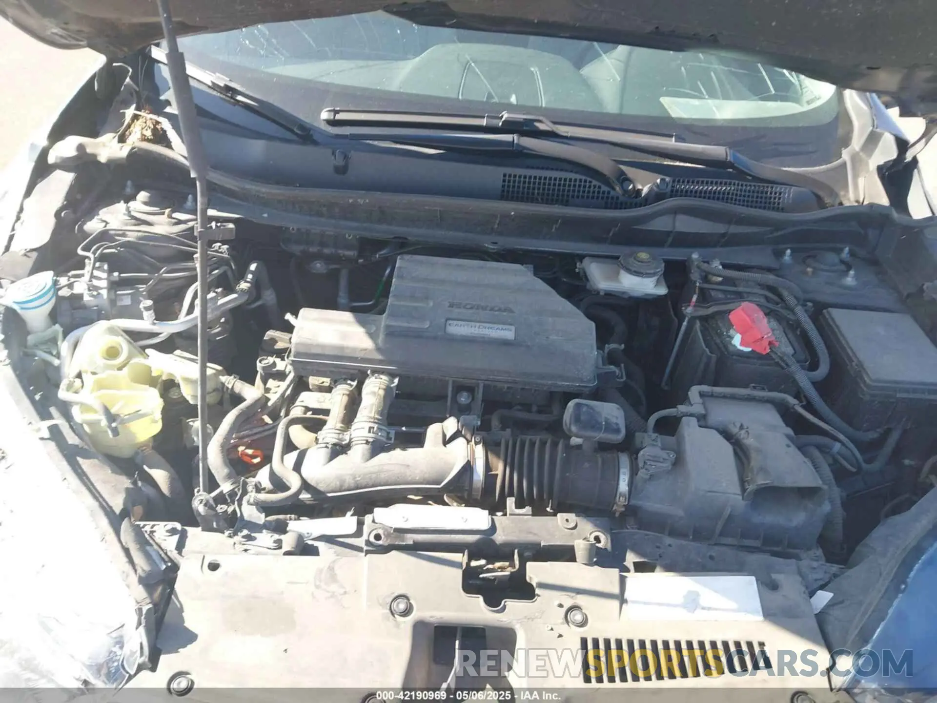 10 fotografías del automóvil dañado 5J6RW2H52KA005029 HONDA CR-V 2019