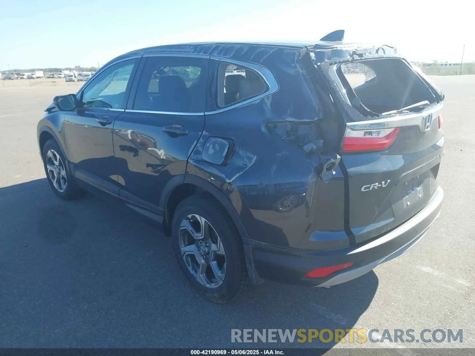 3 fotografías del automóvil dañado 5J6RW2H52KA005029 HONDA CR-V 2019