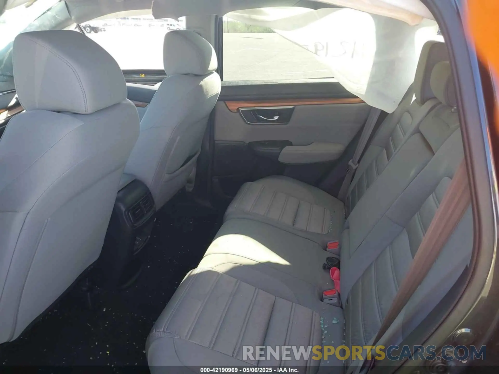 8 fotografías del automóvil dañado 5J6RW2H52KA005029 HONDA CR-V 2019