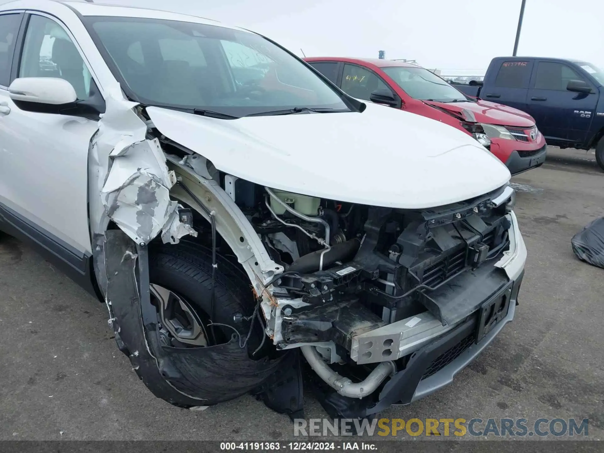 6 fotografías del automóvil dañado 5J6RW2H54KL015789 HONDA CR-V 2019