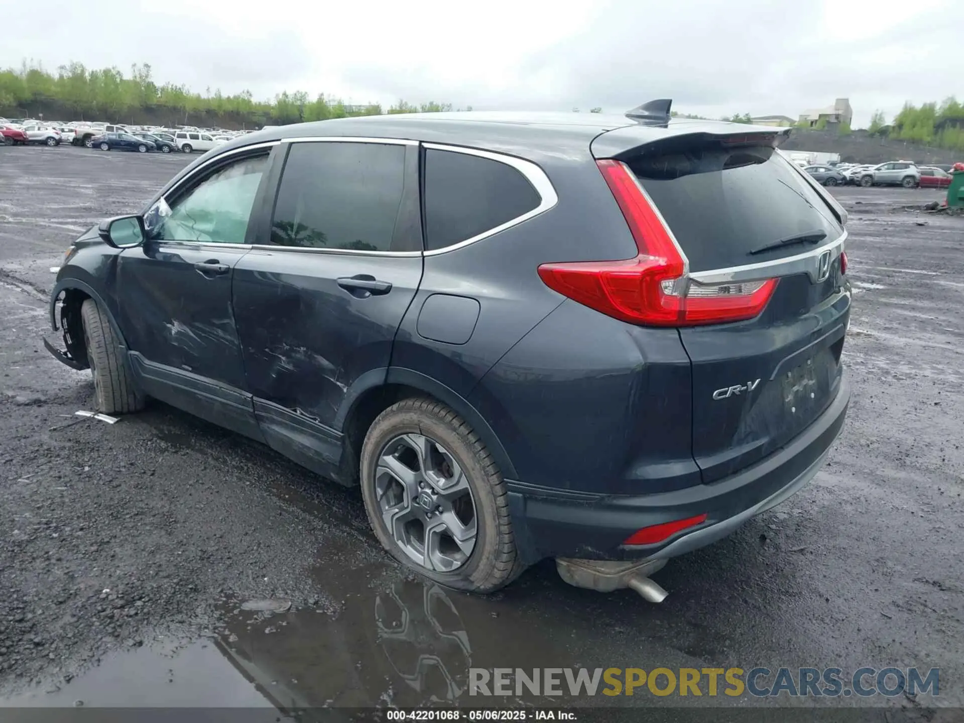 3 fotografías del automóvil dañado 5J6RW2H54KL034875 HONDA CR-V 2019
