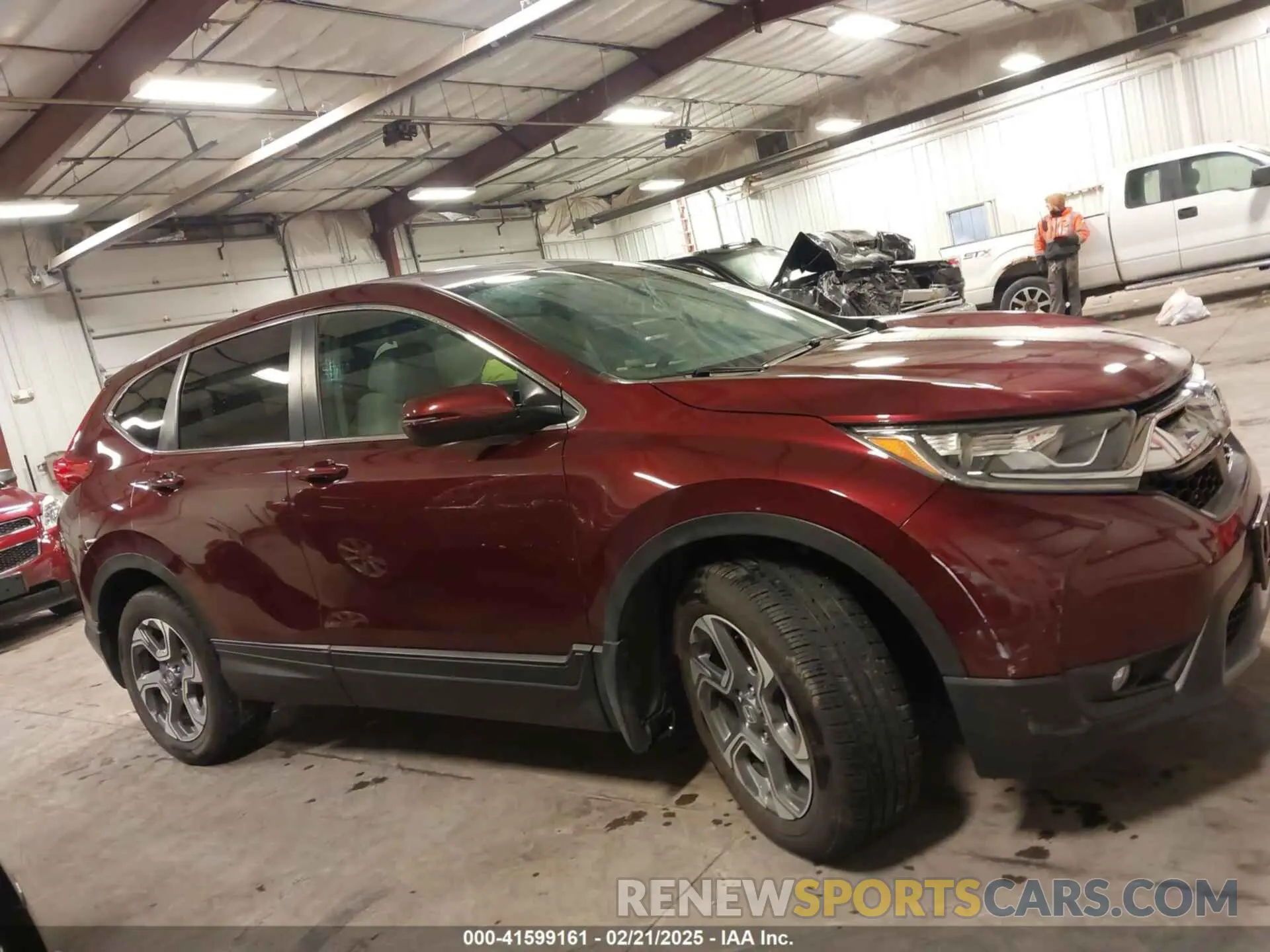13 fotografías del automóvil dañado 5J6RW2H55KL021343 HONDA CR-V 2019