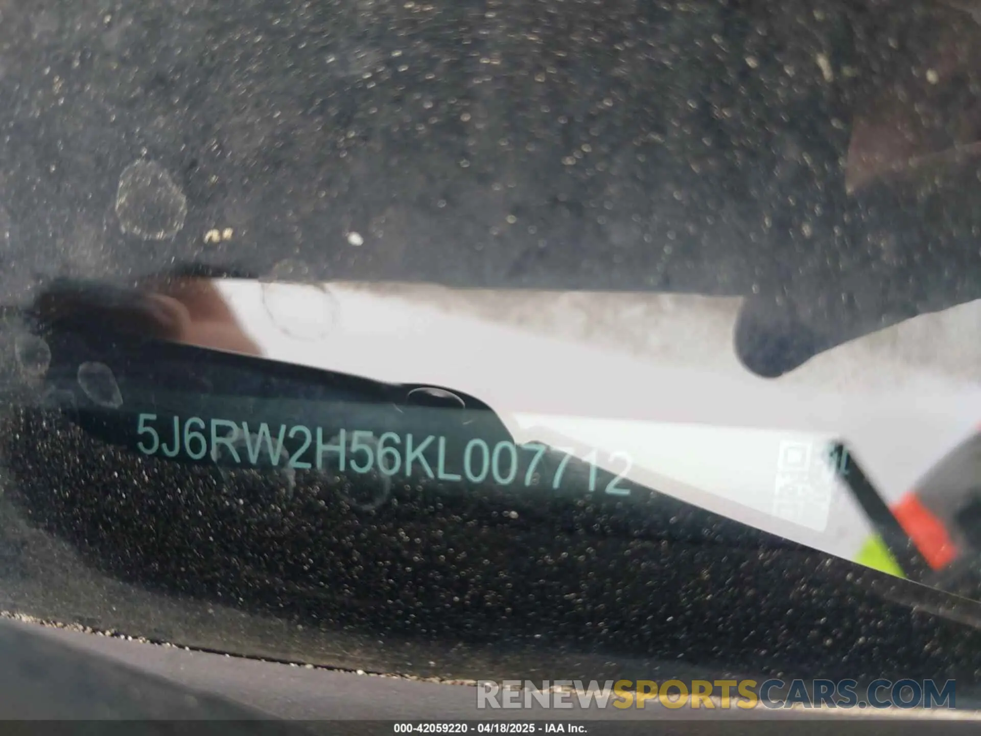 9 fotografías del automóvil dañado 5J6RW2H56KL007712 HONDA CR-V 2019